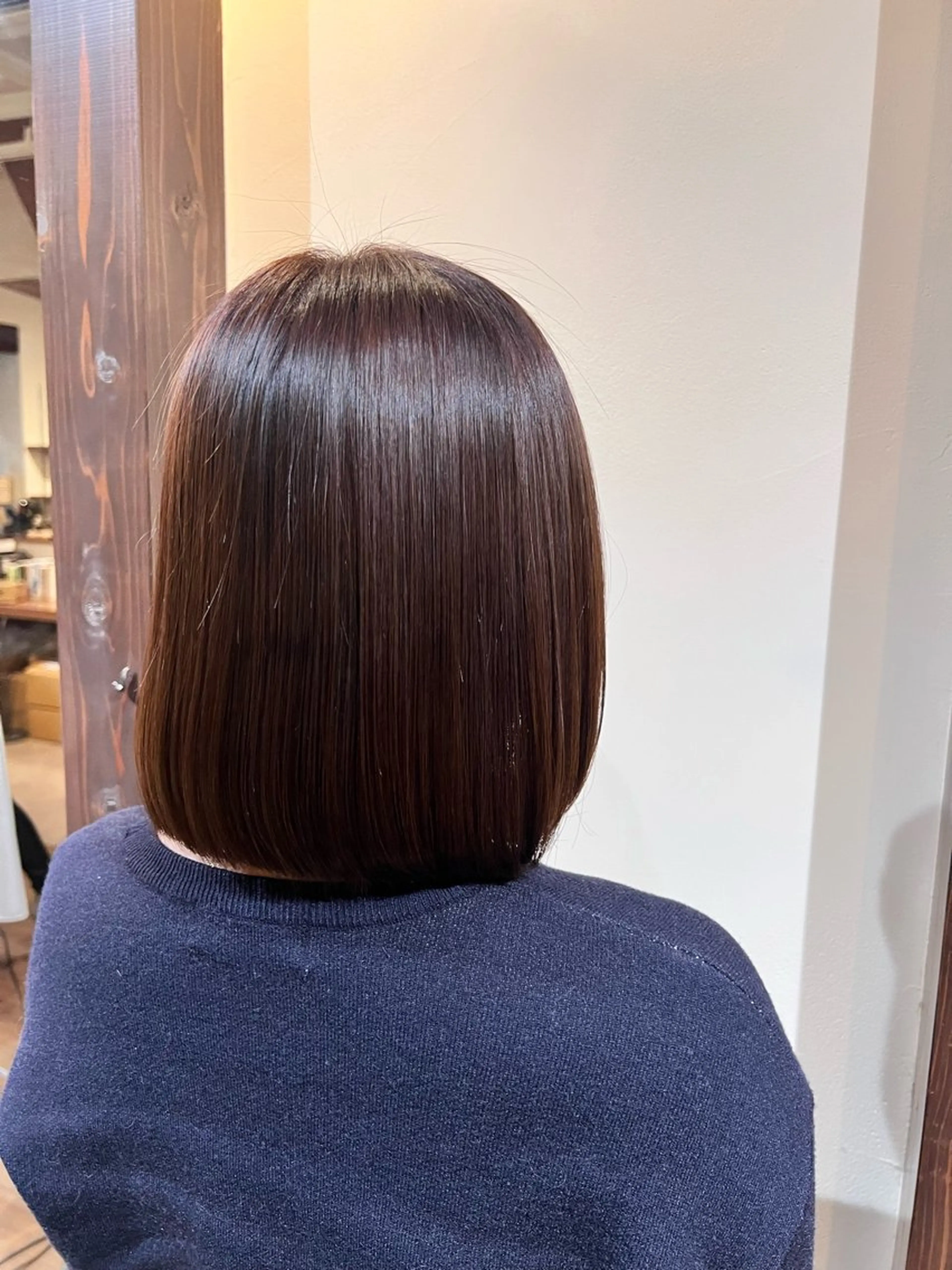 ミディアム 酸性ストレート 縮毛矯正 Luster Friends所属・まゆ | 艶カラー | ストレートのヘアスタイル