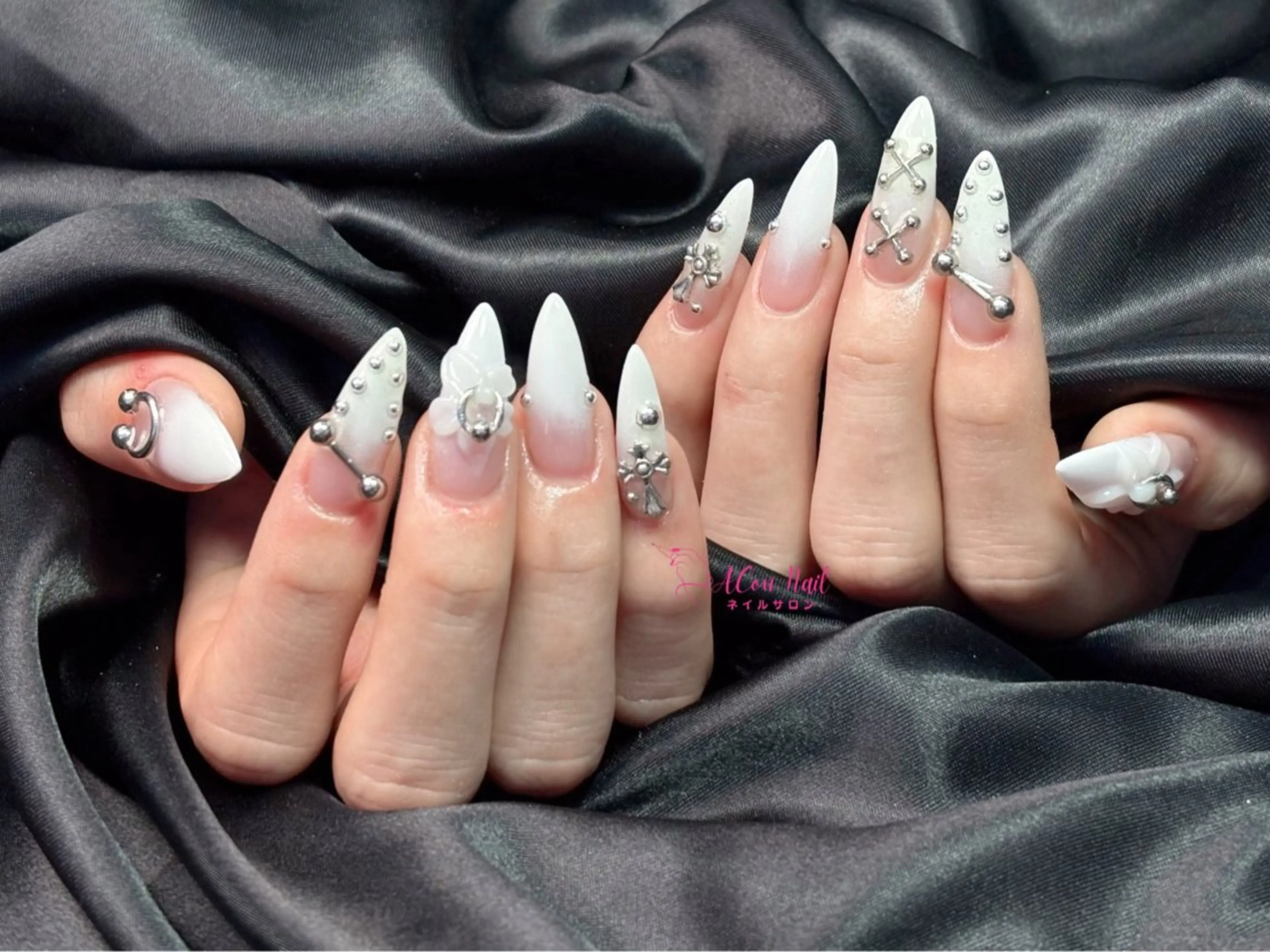 ネイル 桜ネイル 長さ出し フラワーネイル フレンチネイル ジェルネイル ハンドネイル AConNailSalon所属・ACon NailSalonのネイルデザイン