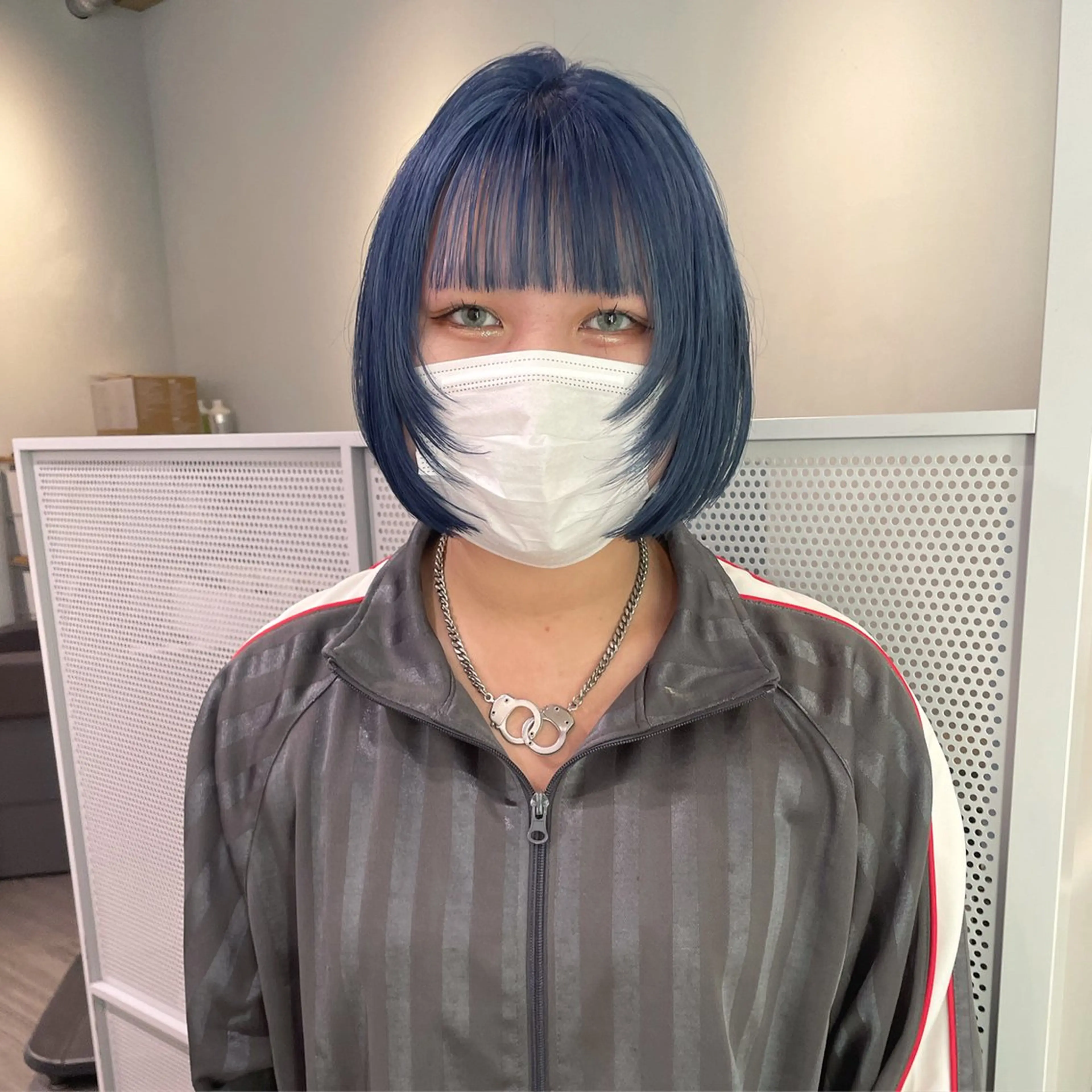 ミディアム Qin share salon 原宿店所属・🫧艶ハイトーン 特化🫧ライヤのヘアスタイル