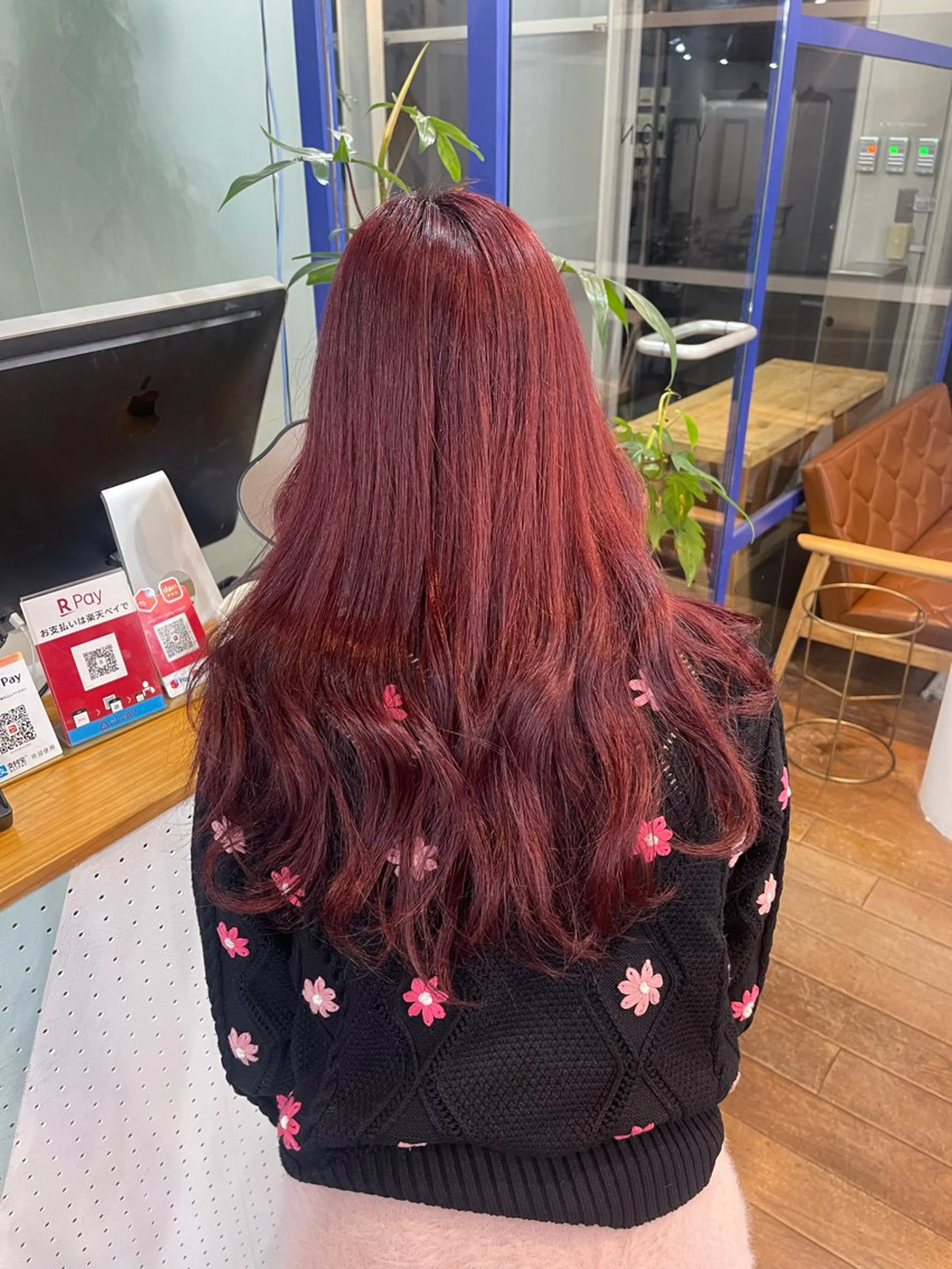 カラー ブリーチ カシス レッドカラー ボブ/レイヤー /河内温太のヘアスタイル