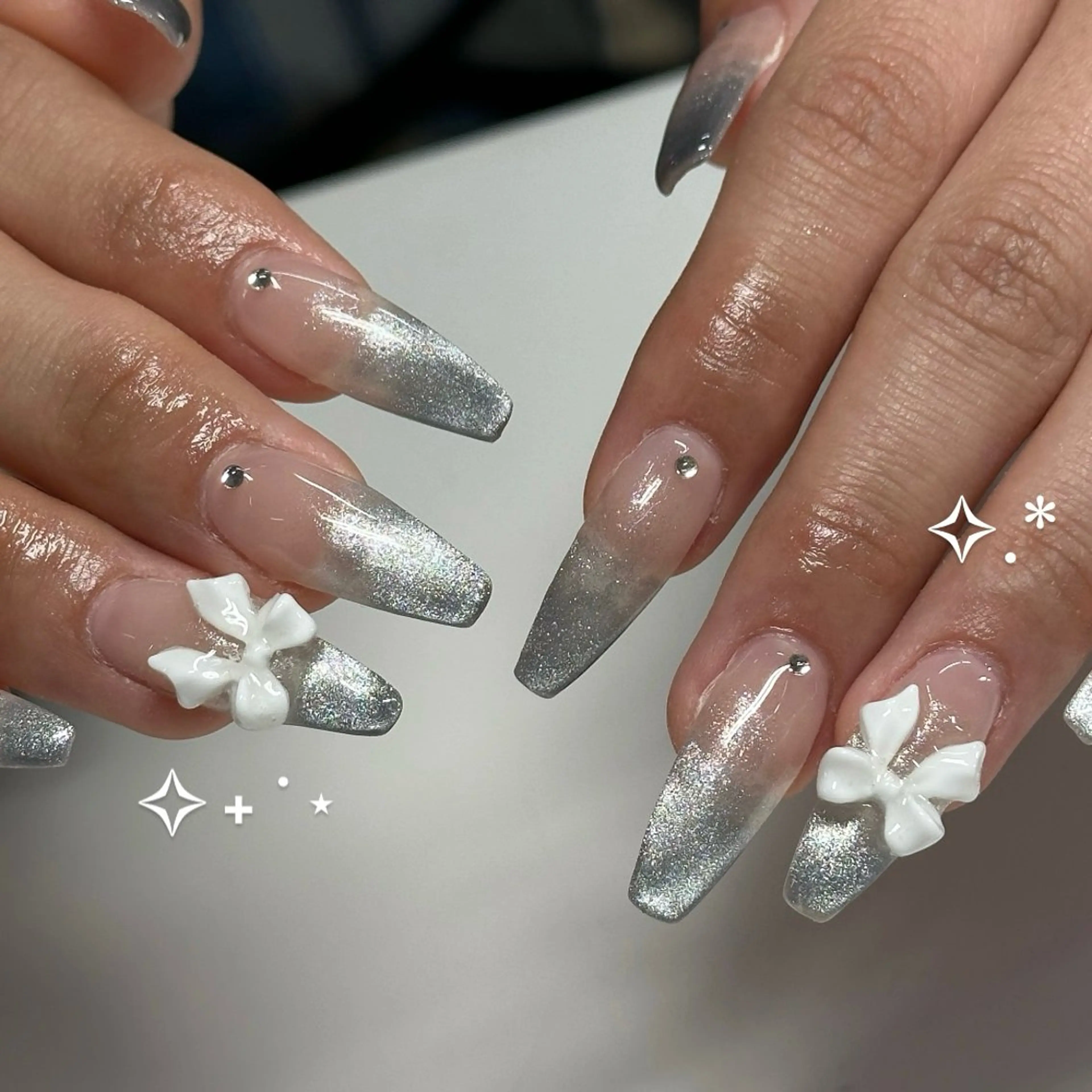 ネイル グラデーション マグネットネイル ハンドネイル WOLTOKYO渋谷 yunaのネイルデザイン