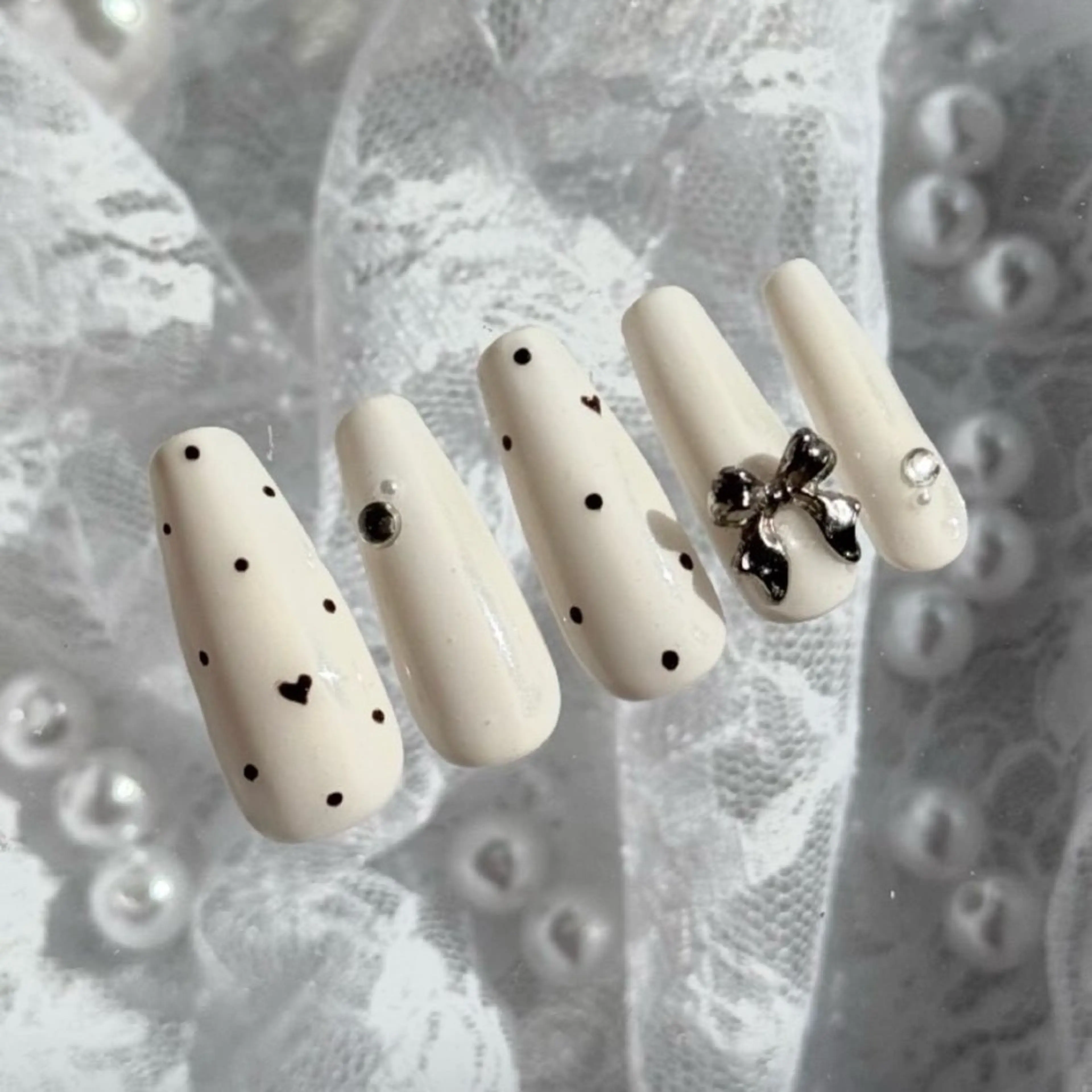 ネイル ワンホンネイル m. akiのネイルデザイン