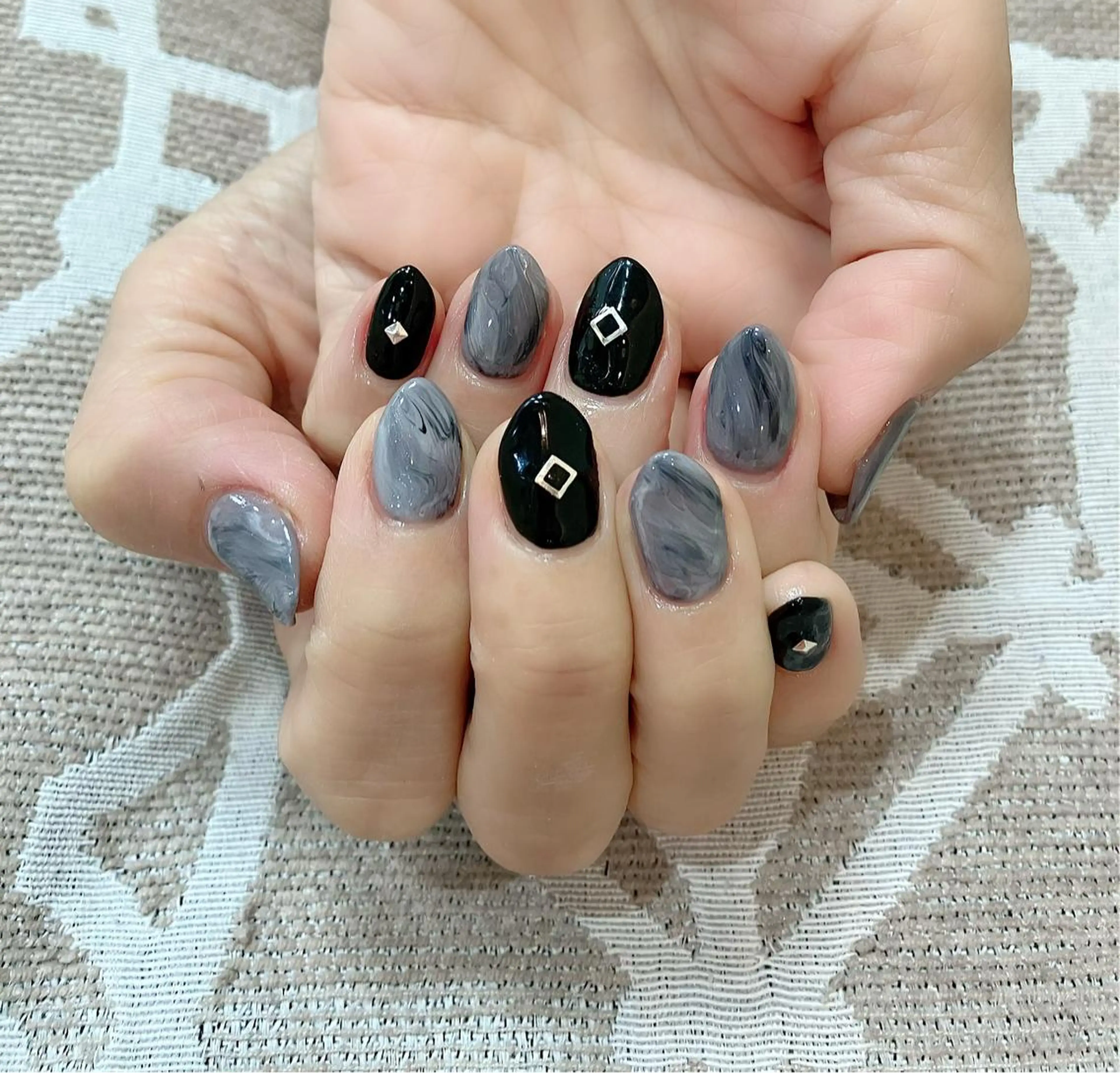 ネイル 🍒当日もOK🍒 𝑳𝑼𝑵𝑨花井のネイルデザイン