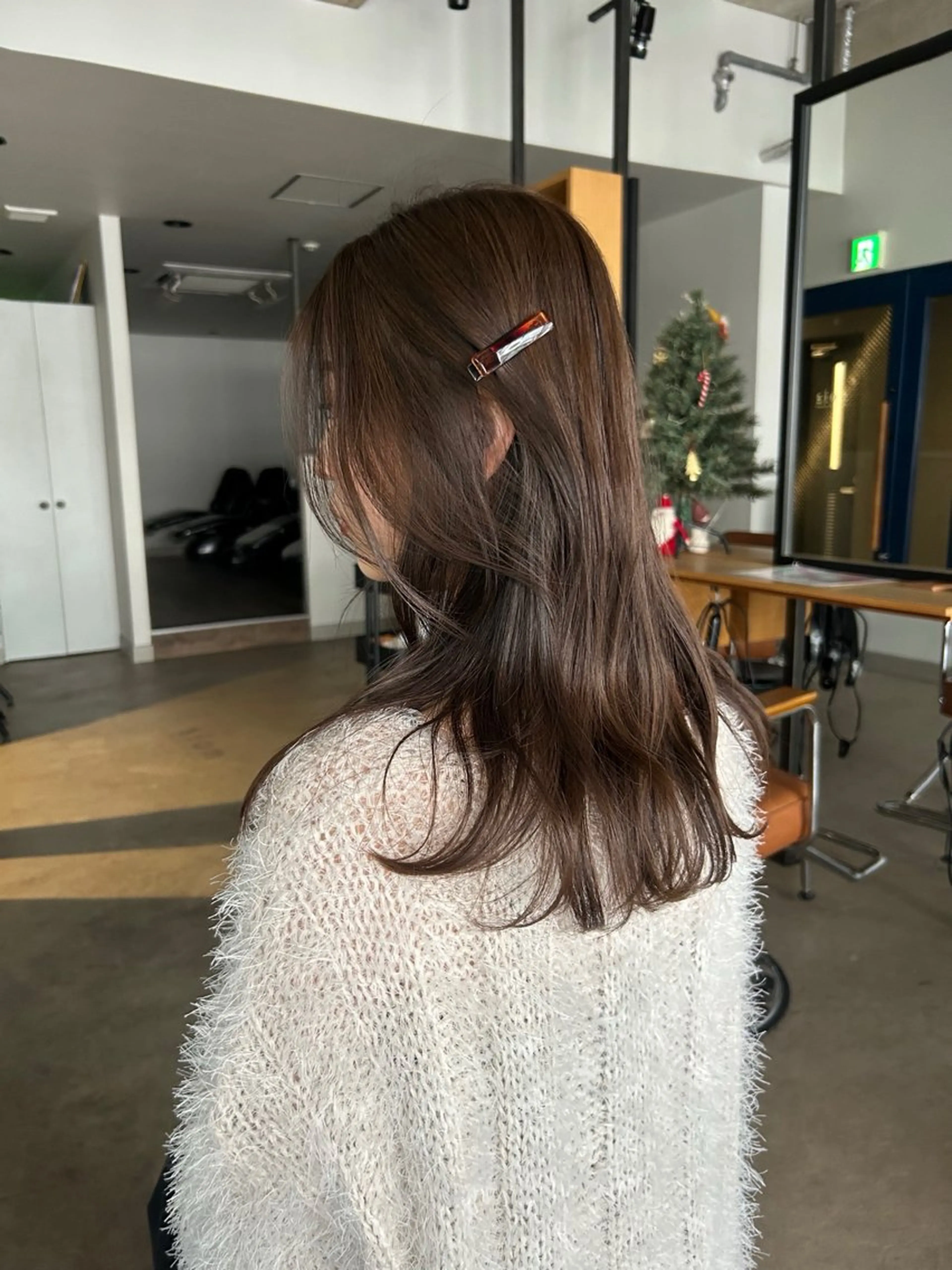 カラー トリートメント 透明感カラー レイヤーカット りなのヘアスタイル