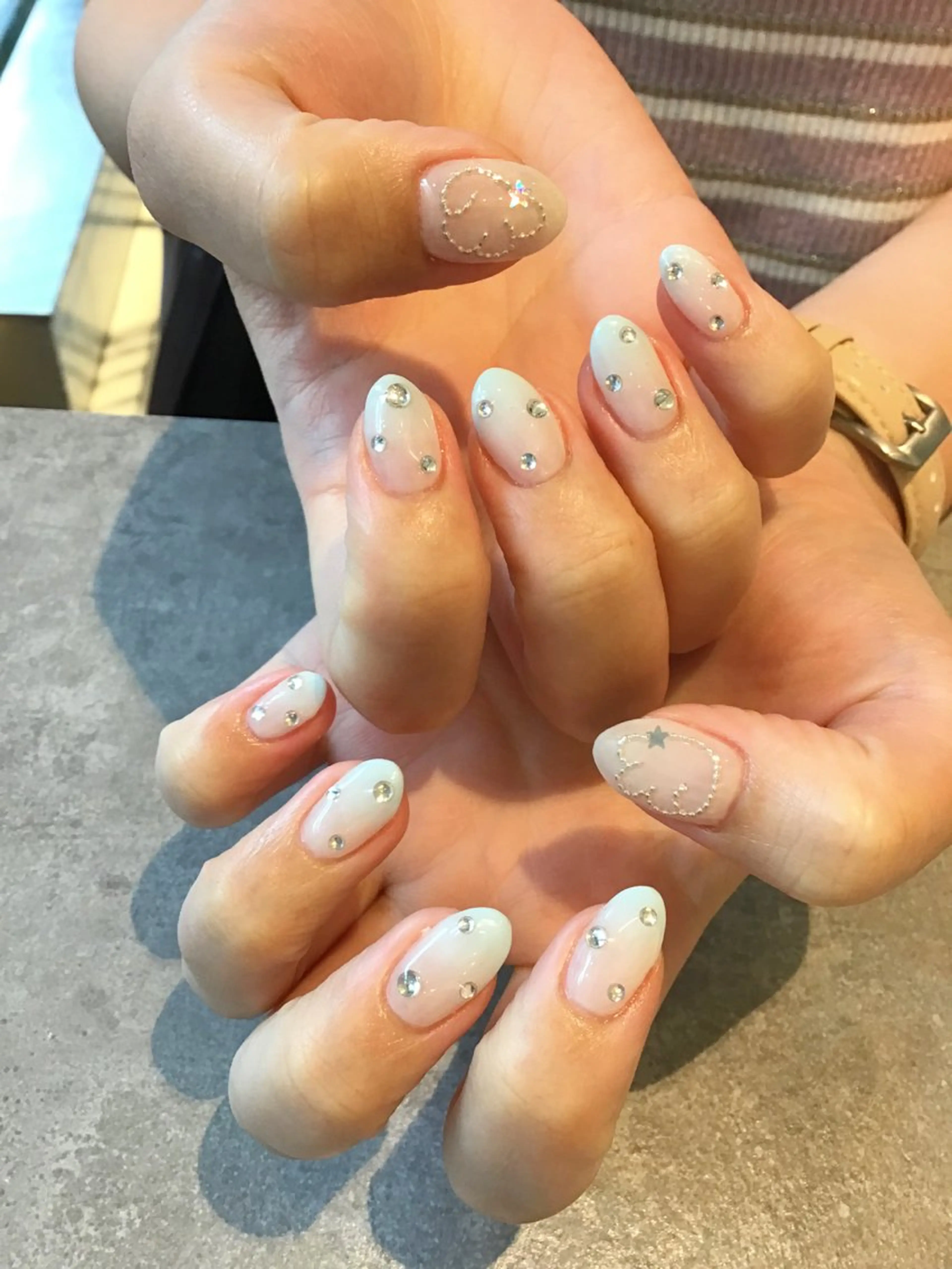 ネイル 持ち込み Nest 岩崎のネイルデザイン