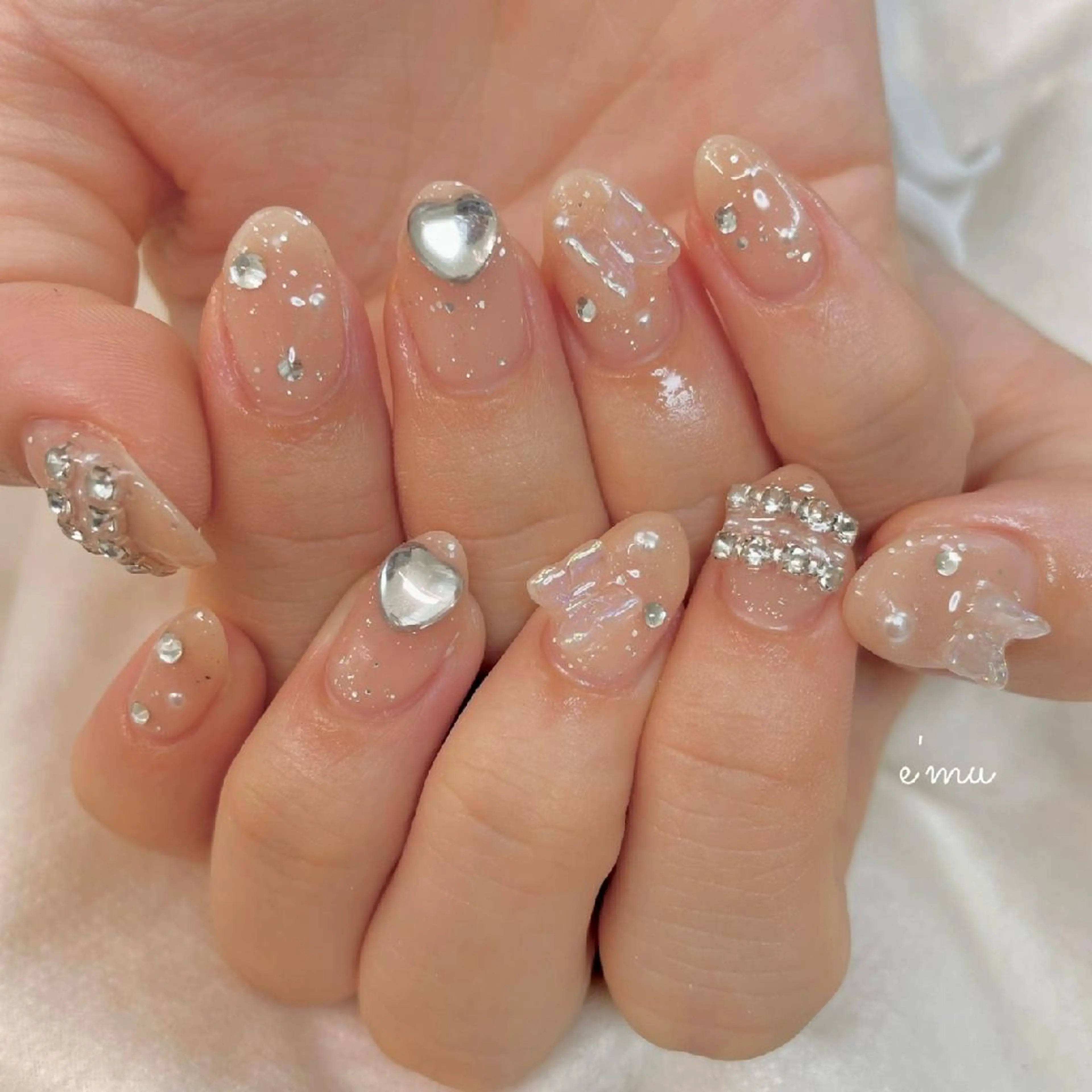 ネイル キラキラネイル 韓国ネイル nail salon e'mu💐のネイルデザイン