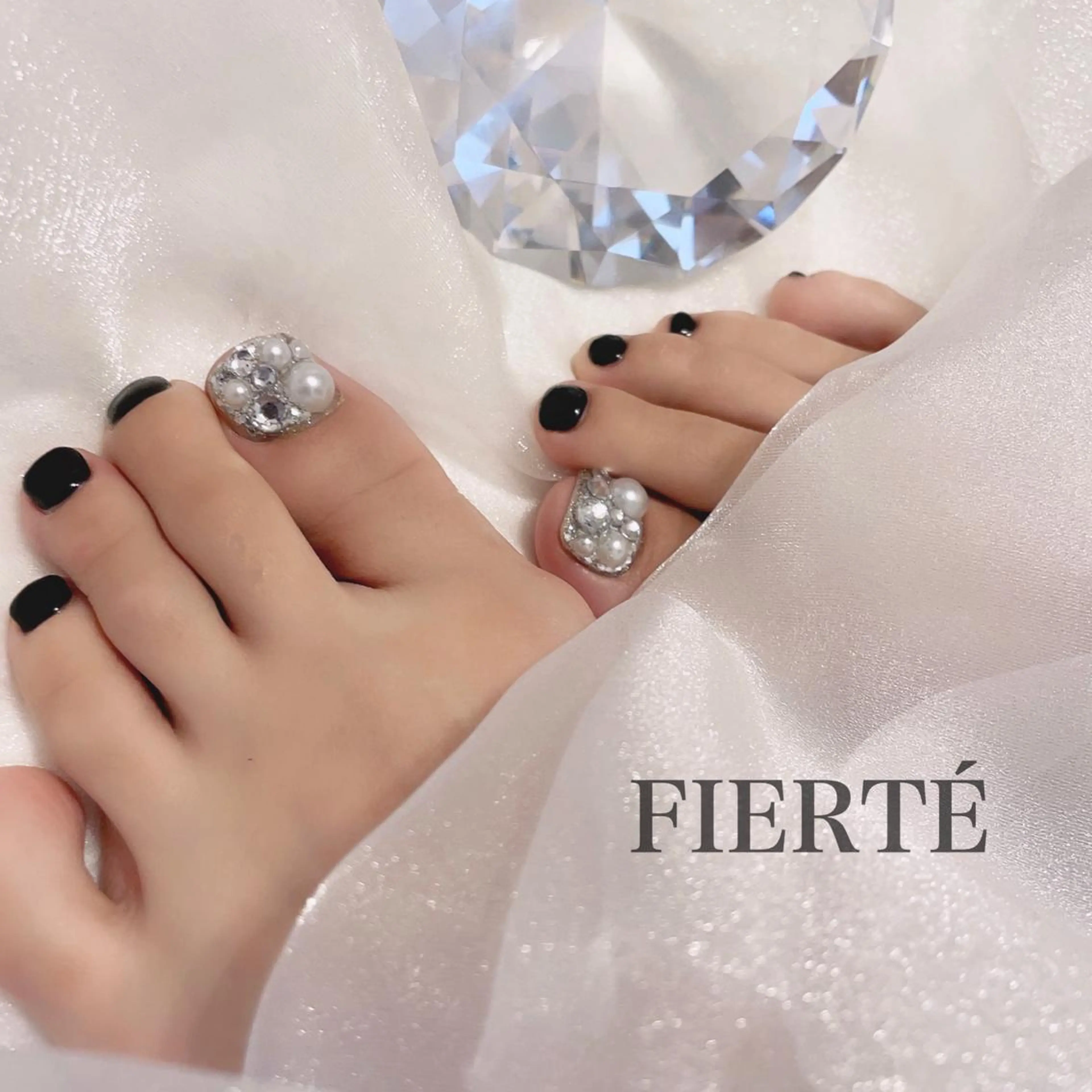 👠フットジェル✨親指一本パーツもアートもやり放題+ワンカラーorラメグラ(オフ込)の写真