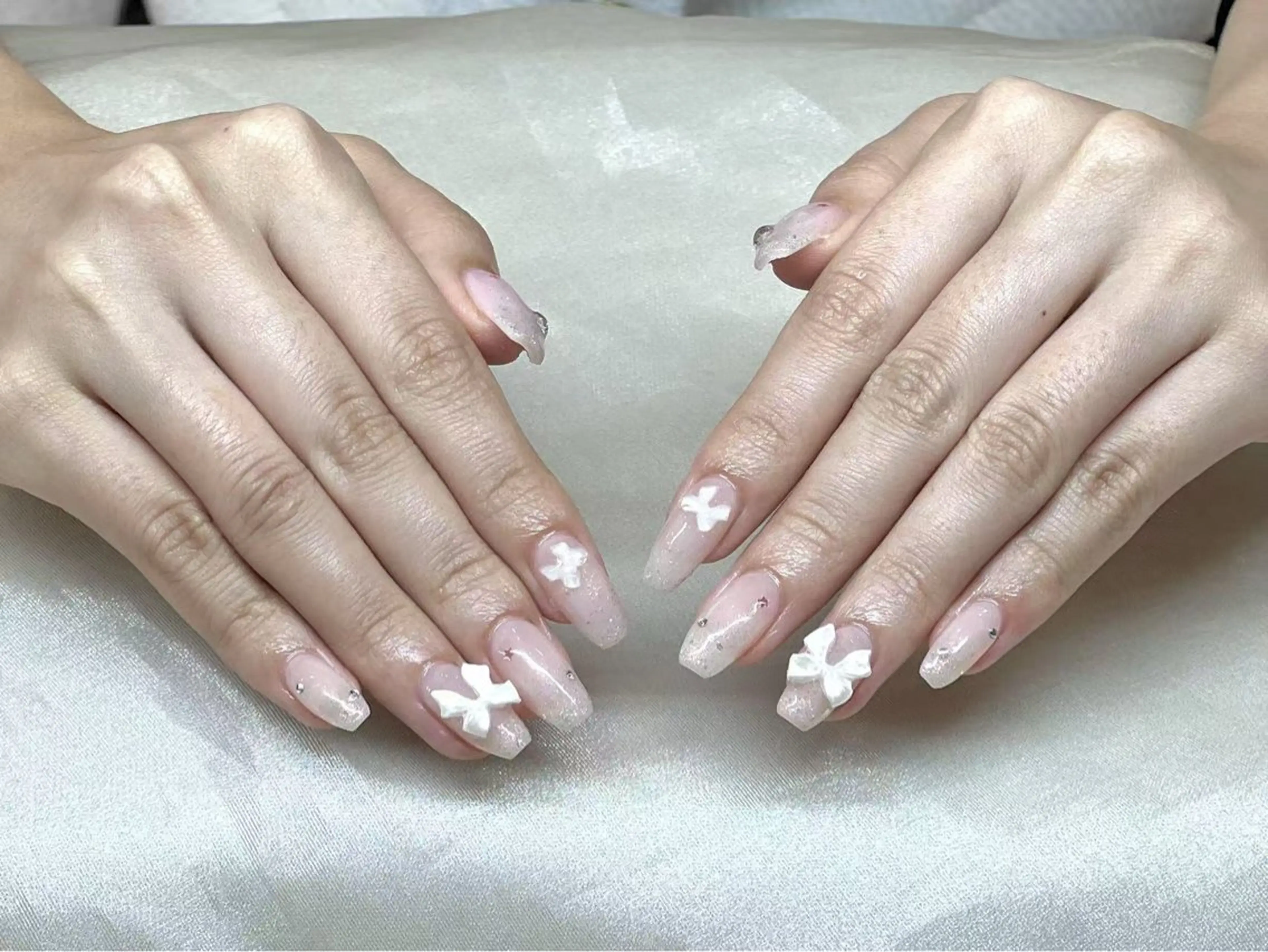 ネイル ハンドネイル CHERIR Emiのネイルデザイン