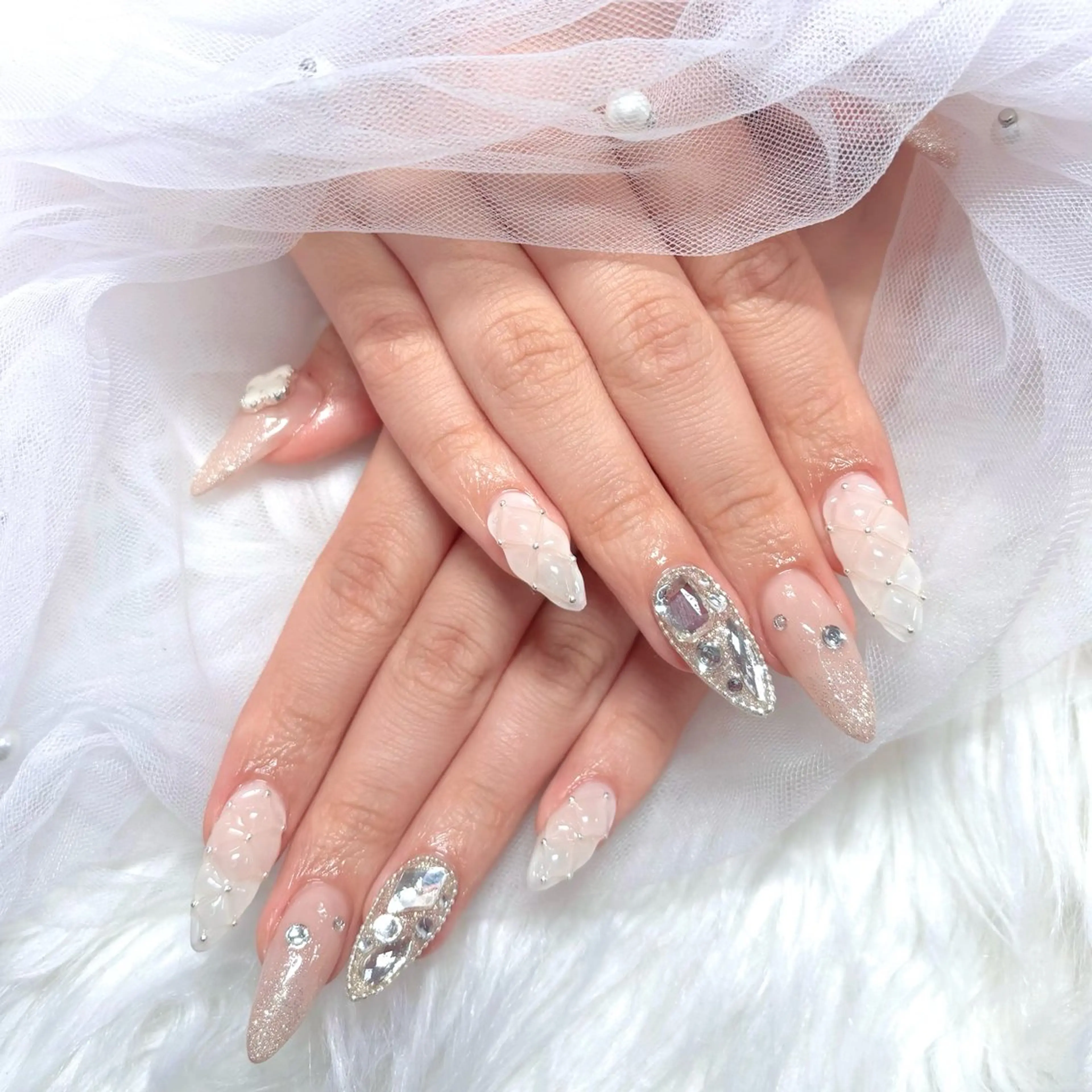 ネイル アートネイル キラキラネイル ハンドネイル Noix nailのネイルデザイン