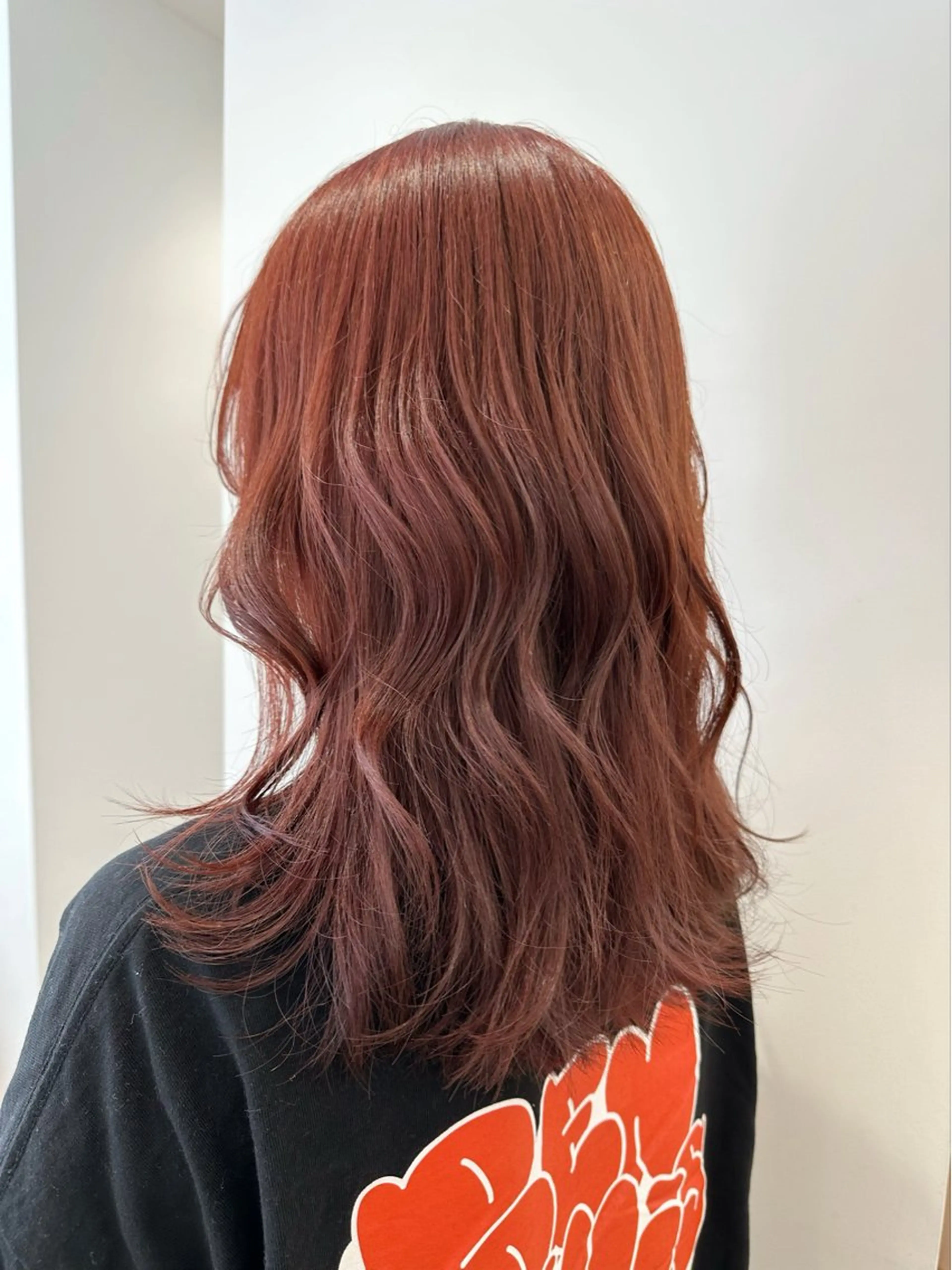 セミロング 越後 遥/ 透明感カラー🪞🤍のヘアスタイル