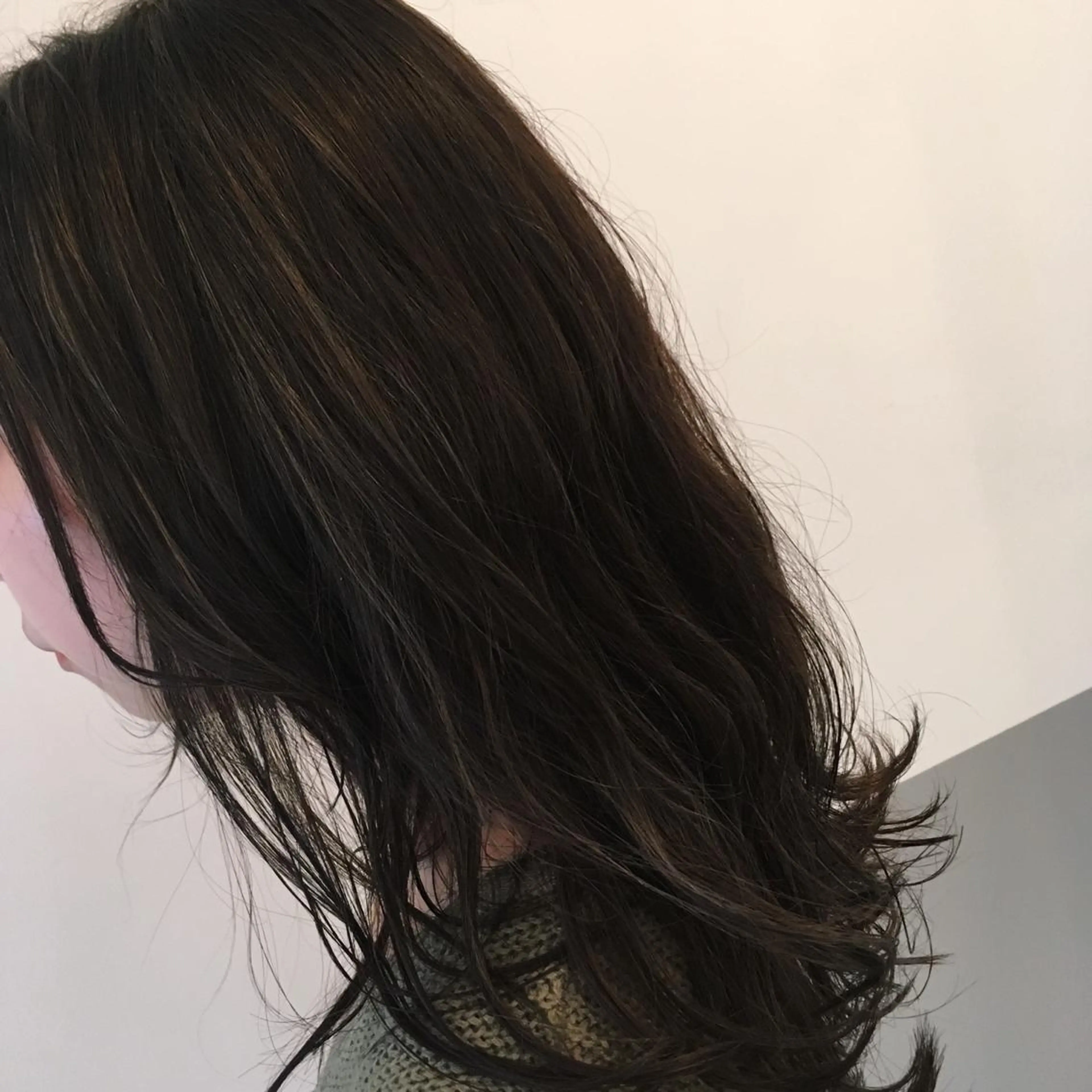 ロング カラー RINA🧤 デザインとボブのヘアスタイル