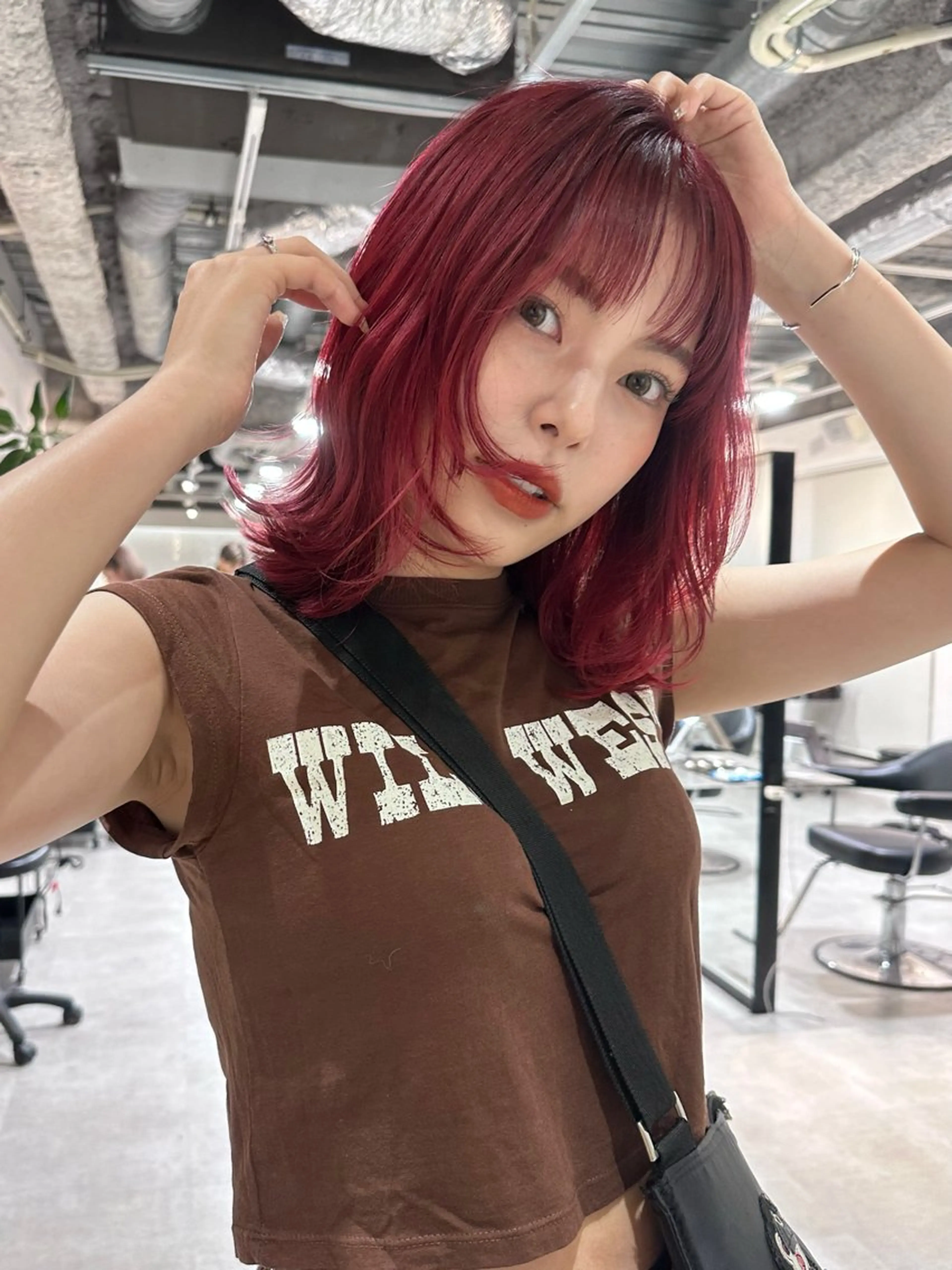 ミディアム カラー ETOILE所属・みひろ mi_sr0221のヘアスタイル