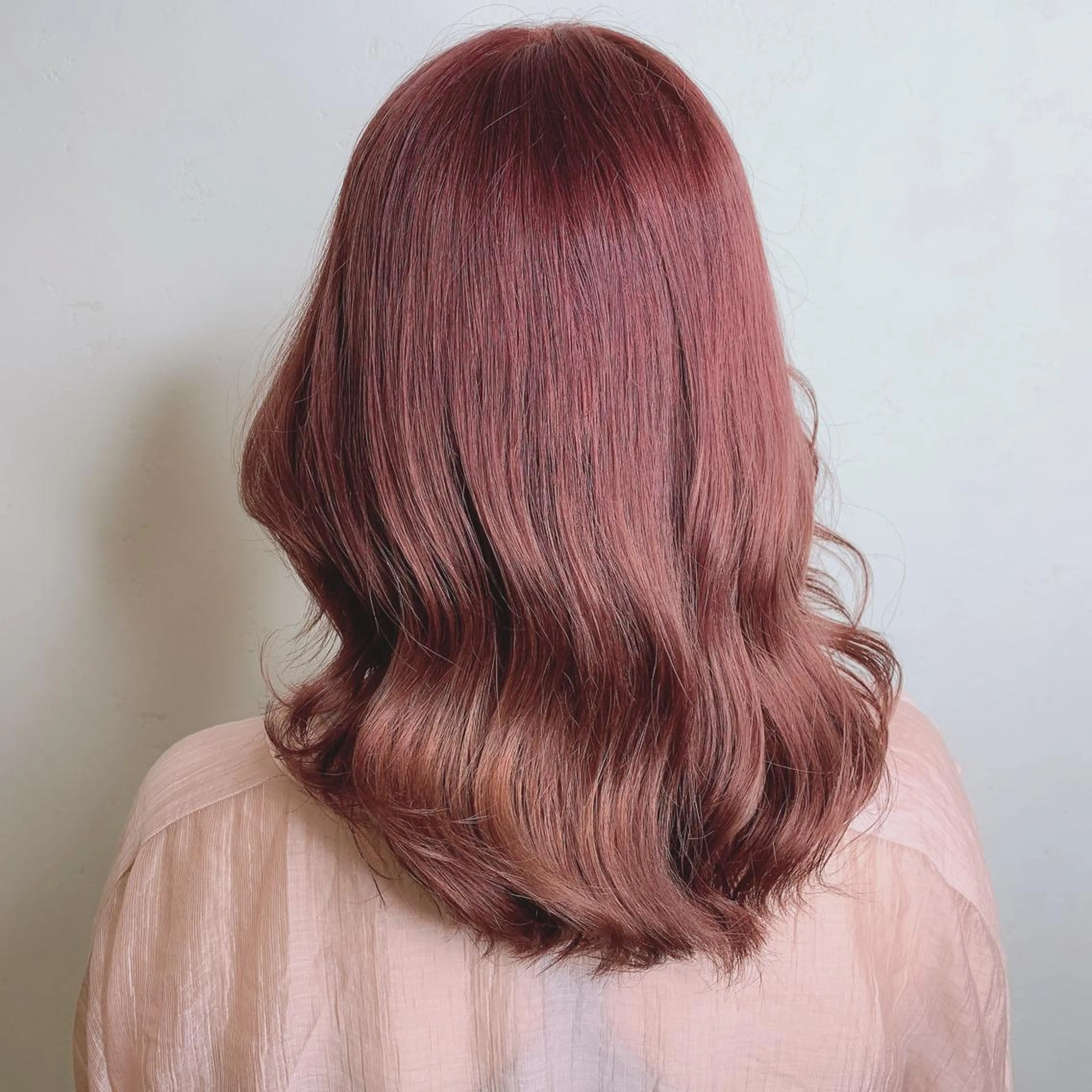 ミディアム カラー ブリーチ ケアブリーチ ダブルカラー ハイライトカラー イルミナカラー オリーブカラー 特化　　kaiのヘアスタイル