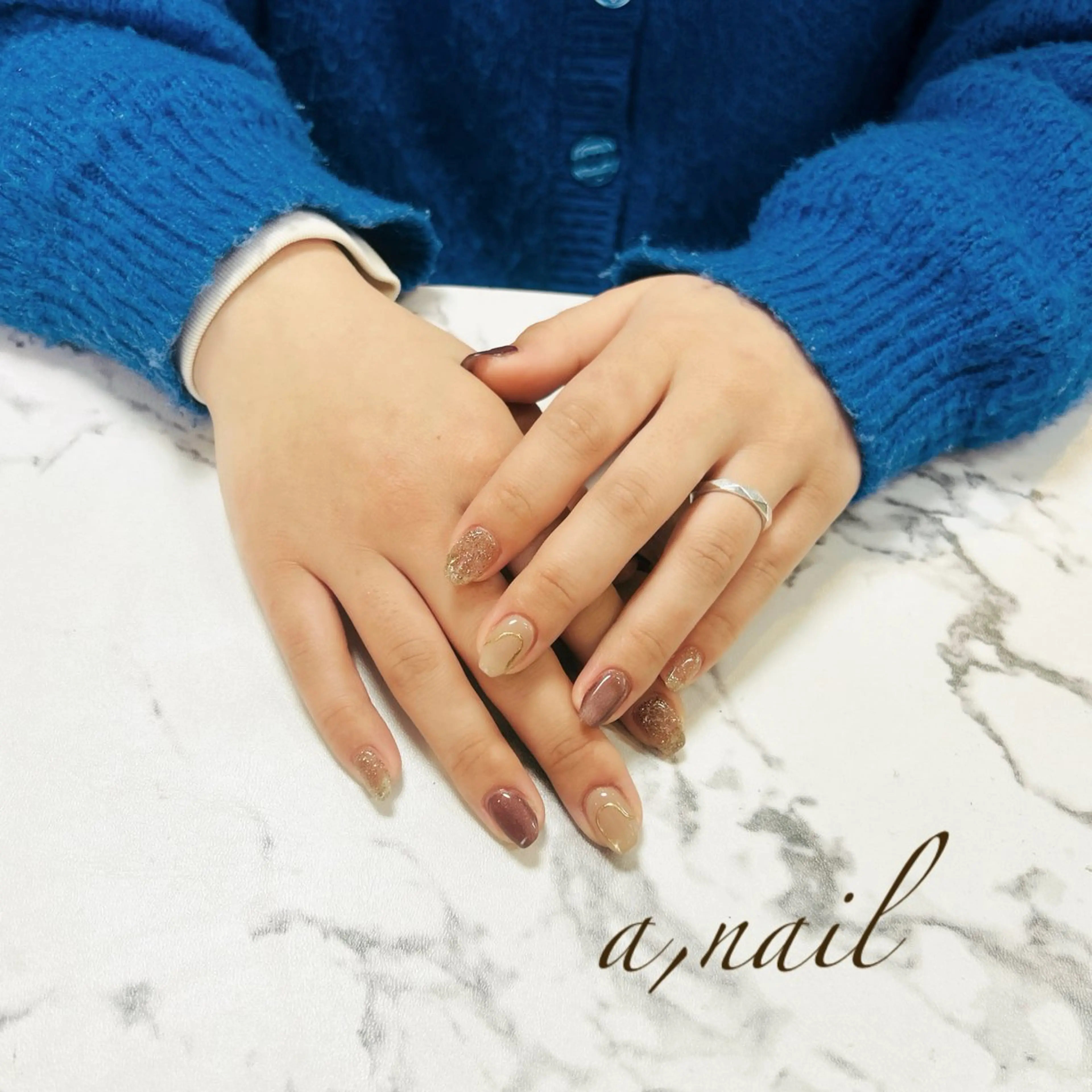 ネイル フラッシュネイル ジェルネイル キラキラネイル マグネットネイル ミラーネイル ハンドネイル ネイルサロン エーネイルのネイルデザイン