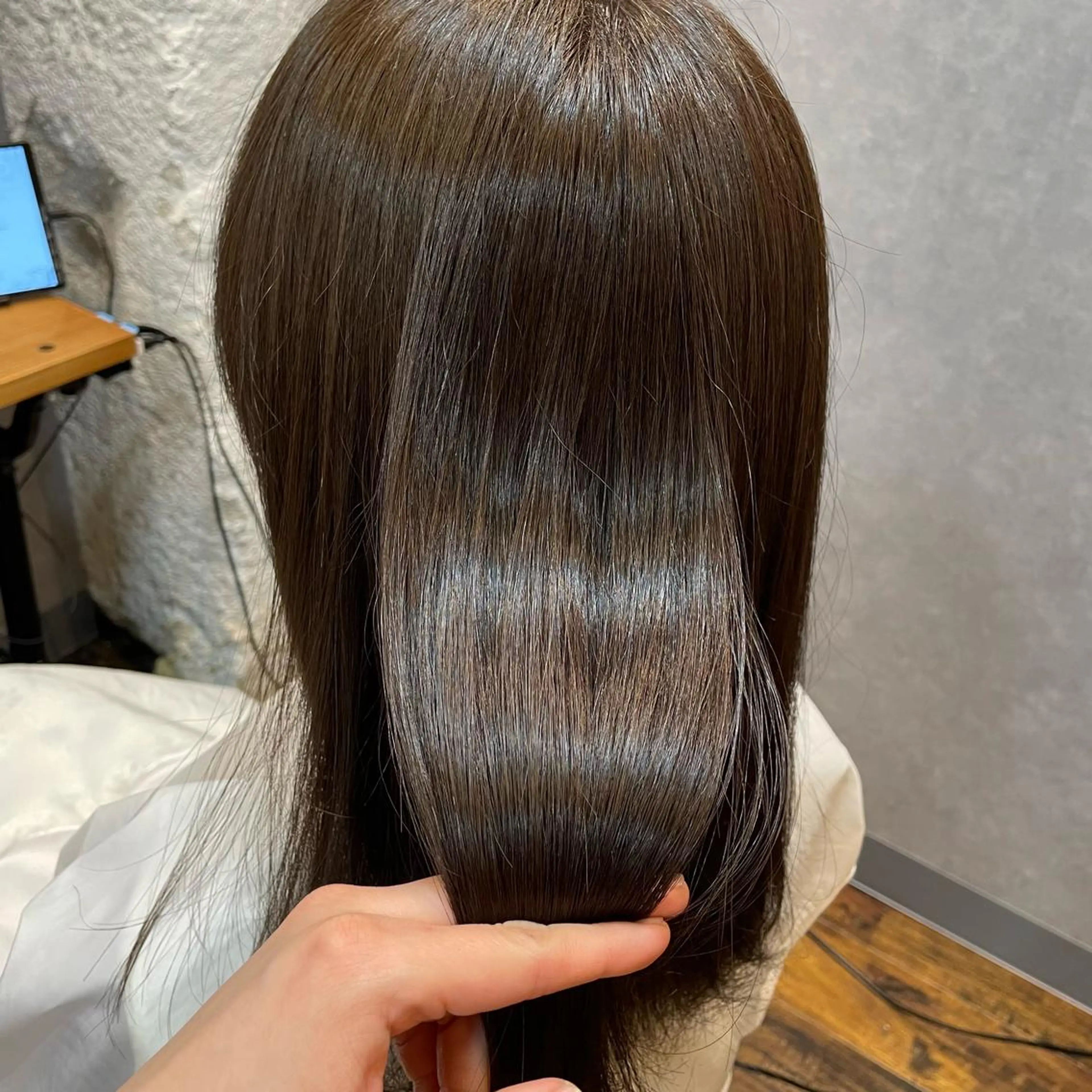 セミロング カット 縮毛矯正 トリートメント ツヤ美髪💐 髪質改善/高山愛来のヘアスタイル