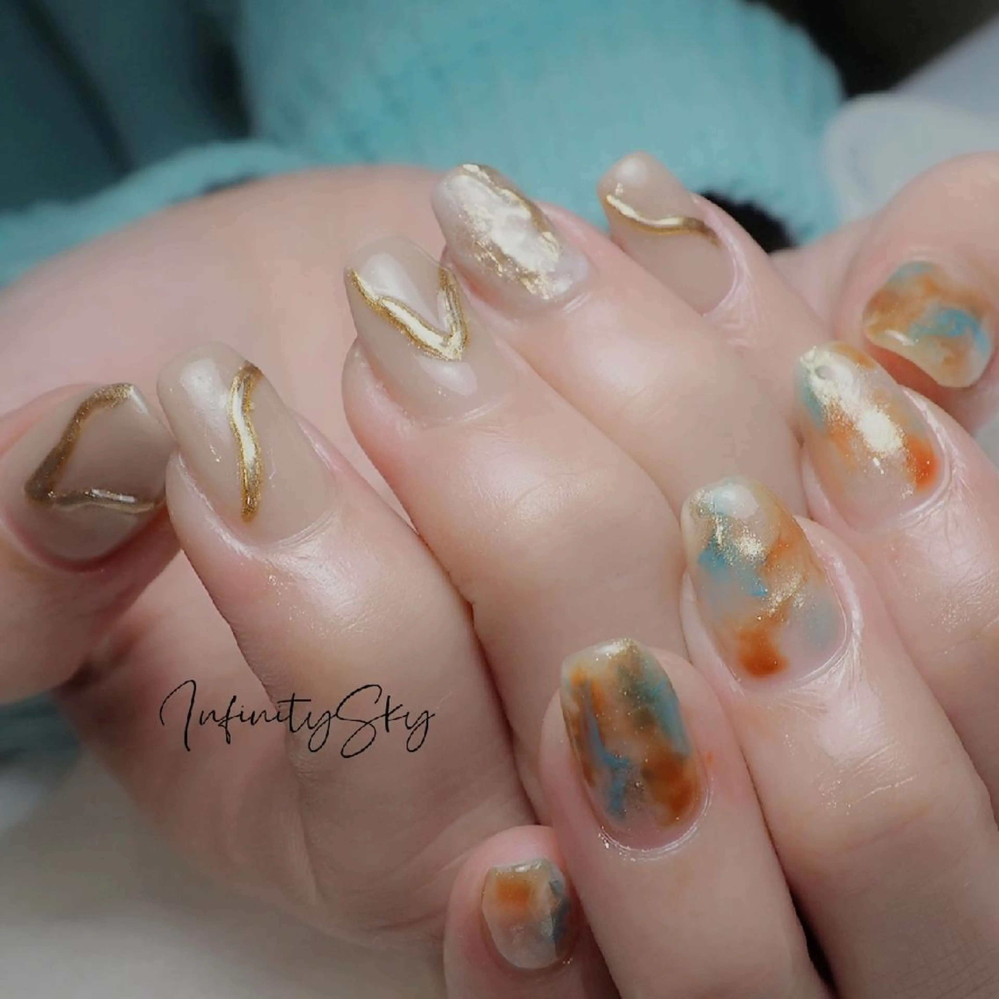 ネイル ニュアンスネイル infinity skyのネイルデザイン