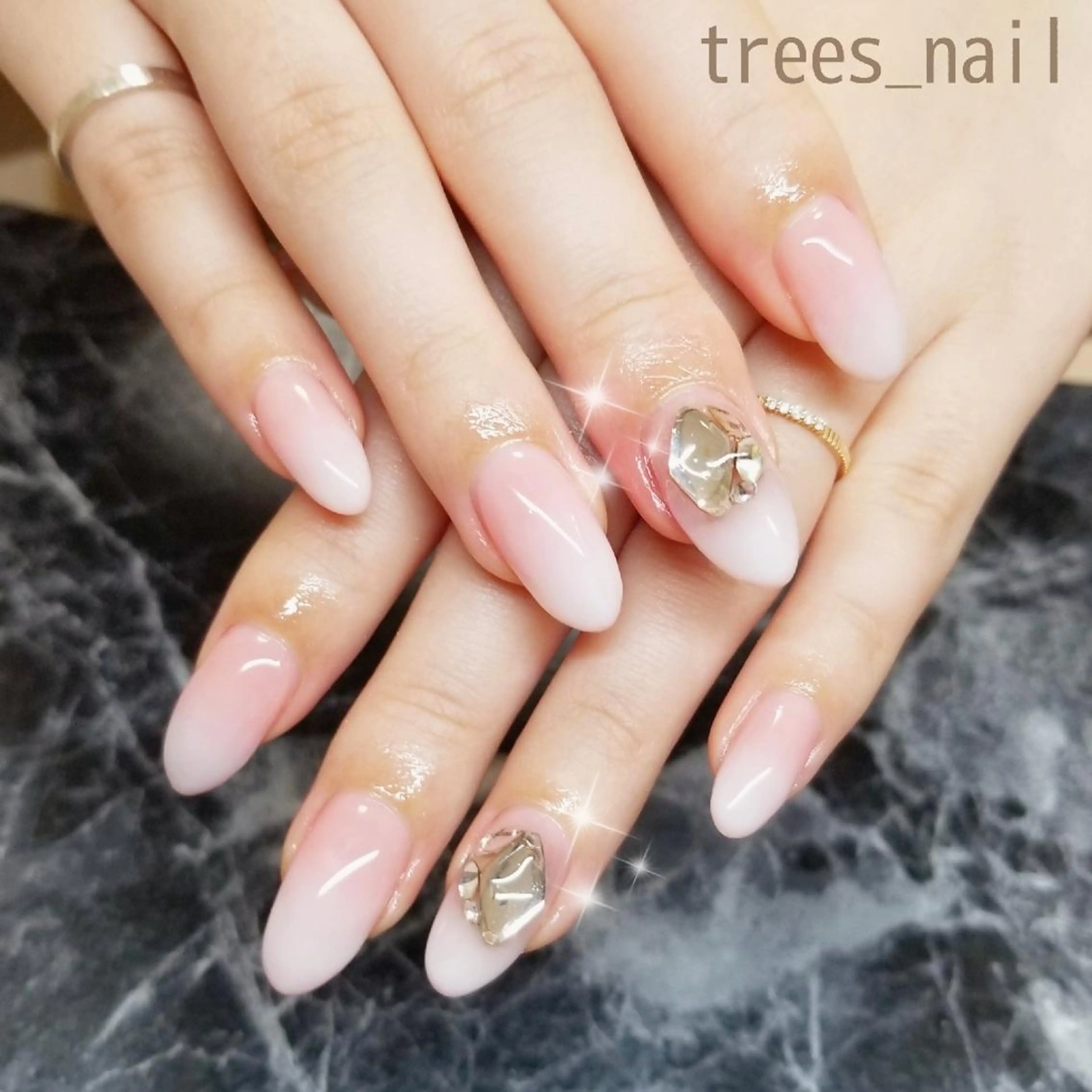 ネイル シンプルネイル ハンドネイル フットネイル trees_ nailのネイルデザイン