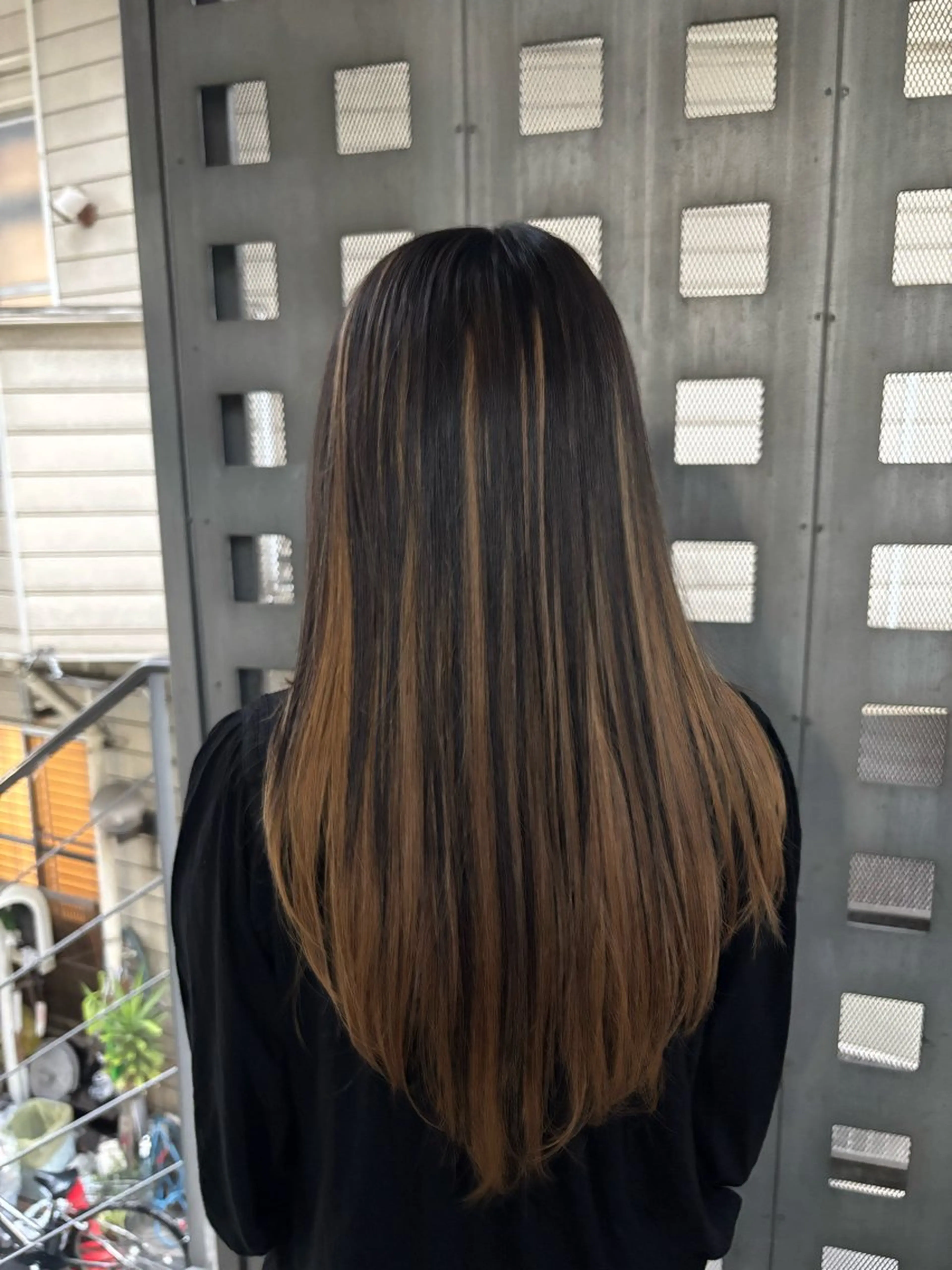 カラー 黒田 伯のヘアスタイル