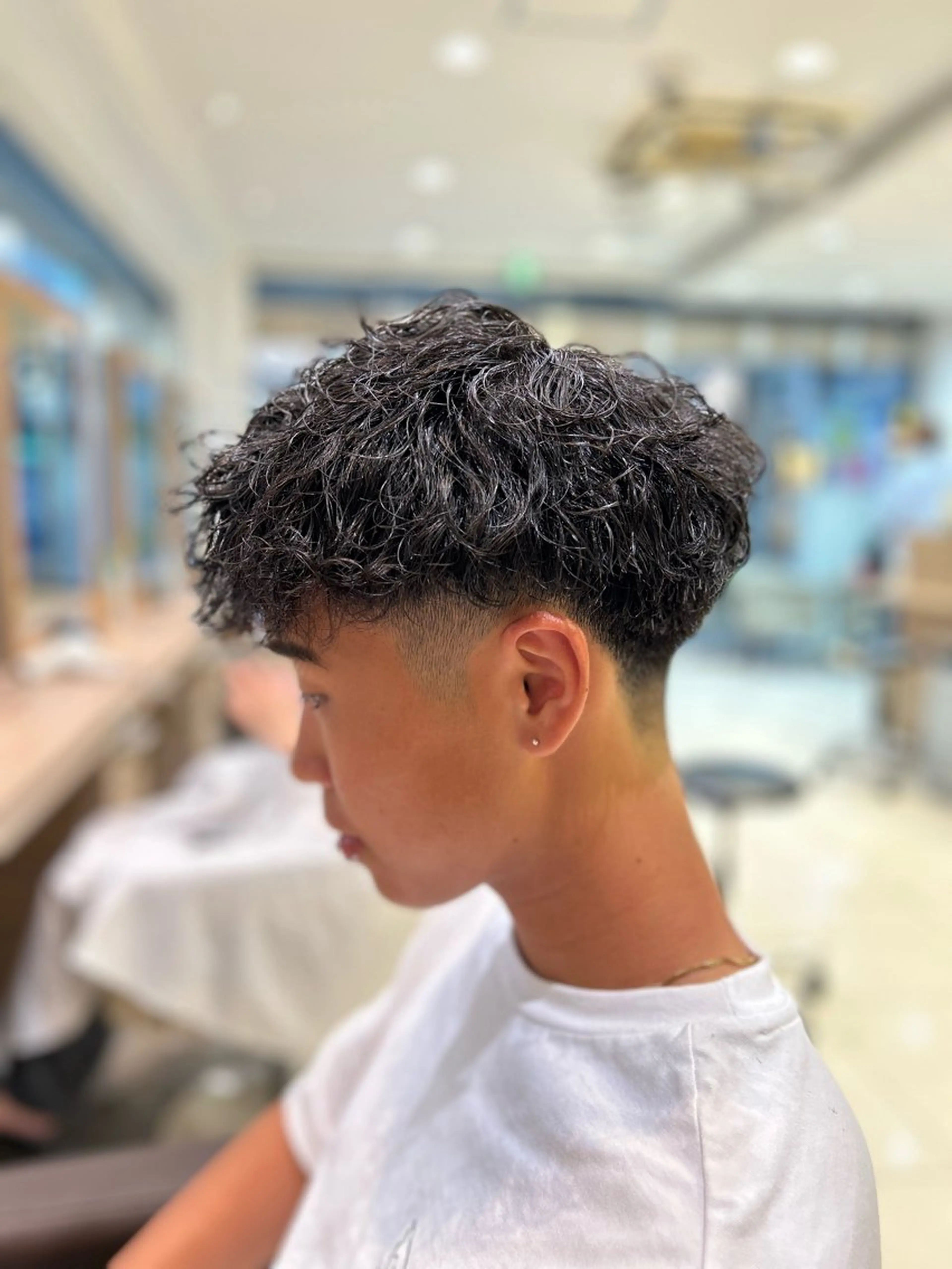 ショート パーマ メンズ 波巻きパーマ カット パーマ ヘアセット メンズパーマ/ ハイトーン/Runoのヘアスタイル