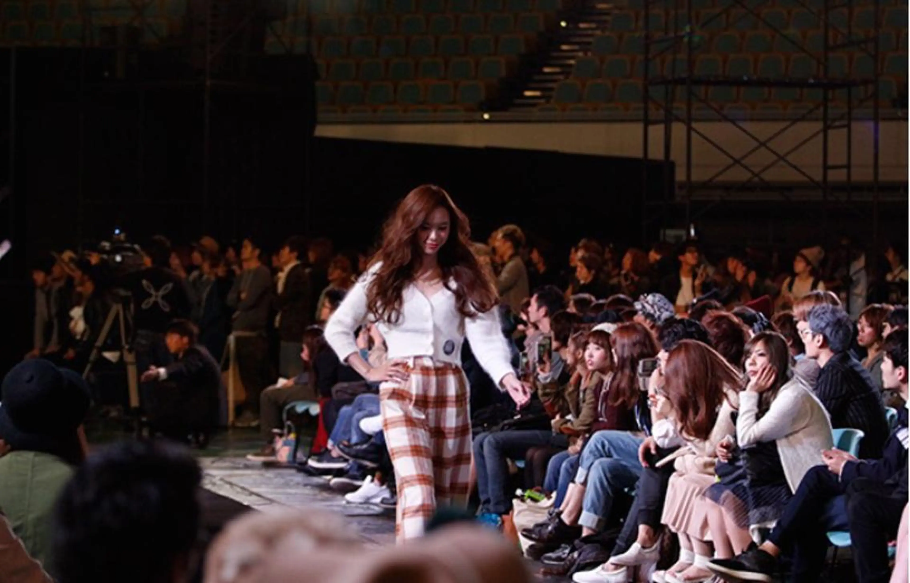 セミロング ロング カラー ヘアアレンジ _WHITE高槻所属・_WHITE高槻店 yusukeのヘアスタイル