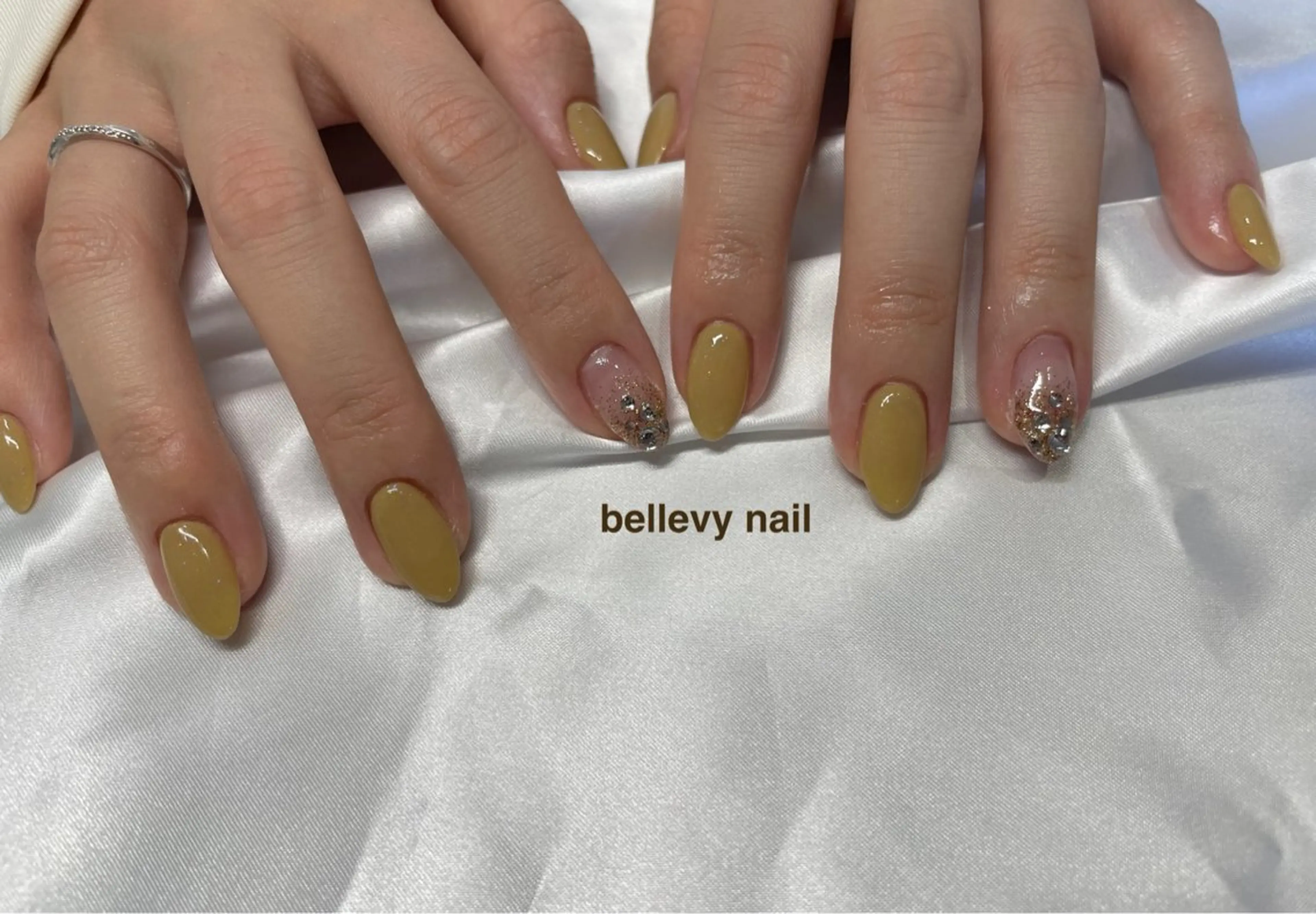 ネイル bellevy所属・藤原 はずきのネイルデザイン