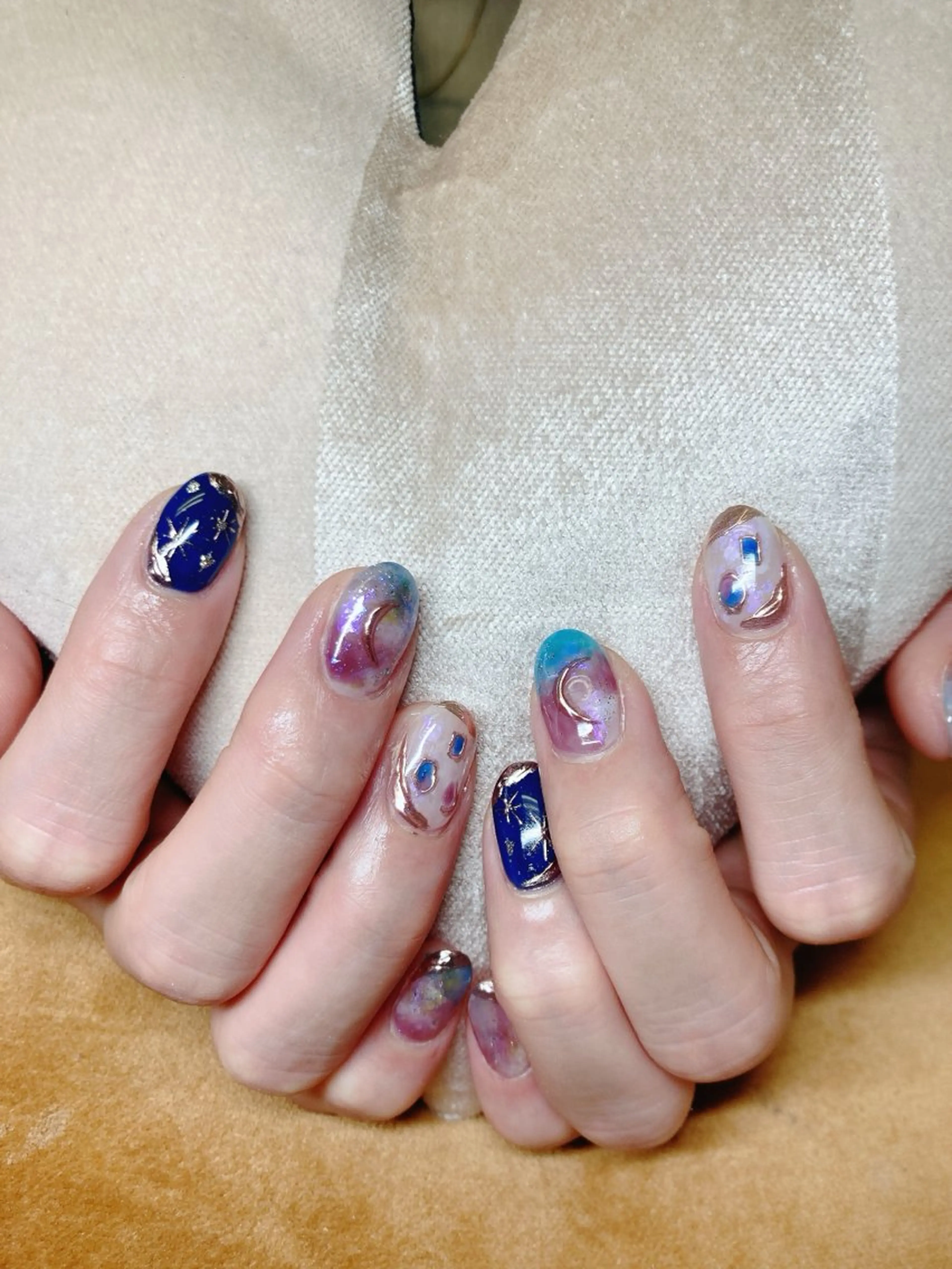 ネイル ECLAT エクラ所属・寺山 千鶴のネイルデザイン