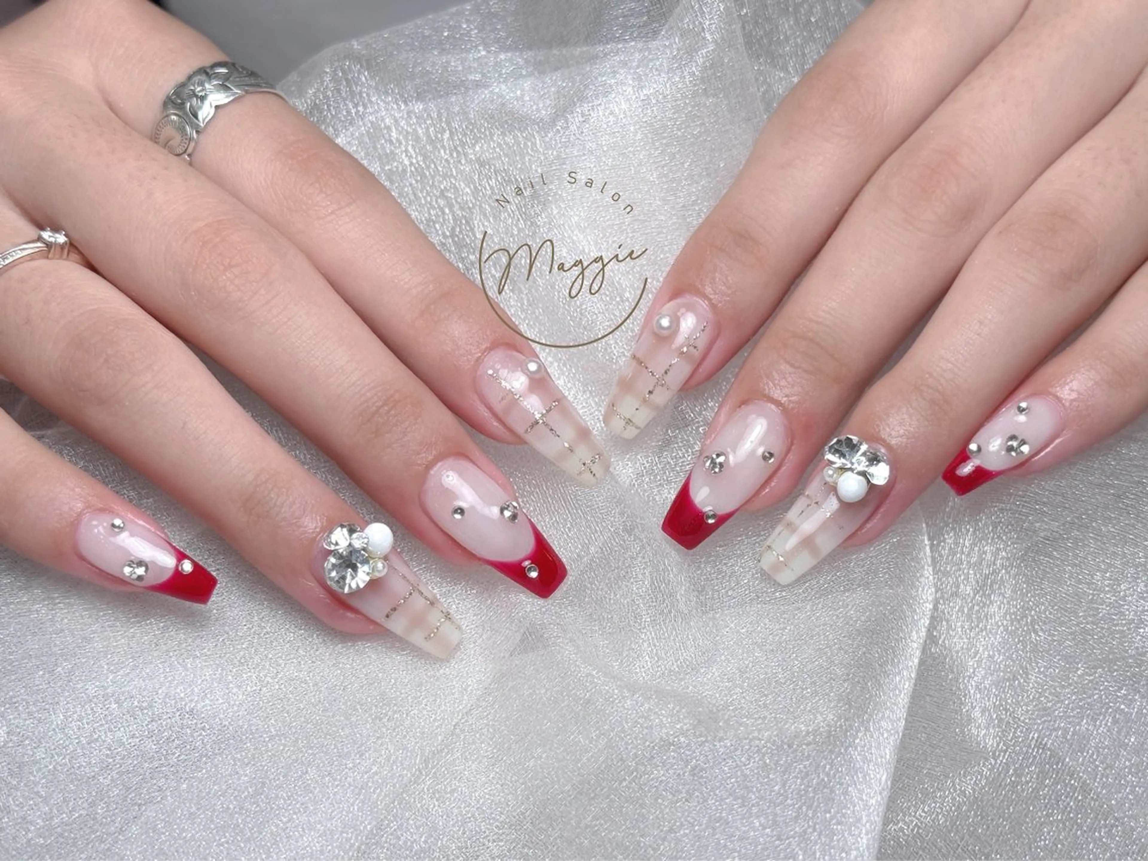 ネイル Maggie Nail🦩のネイルデザイン