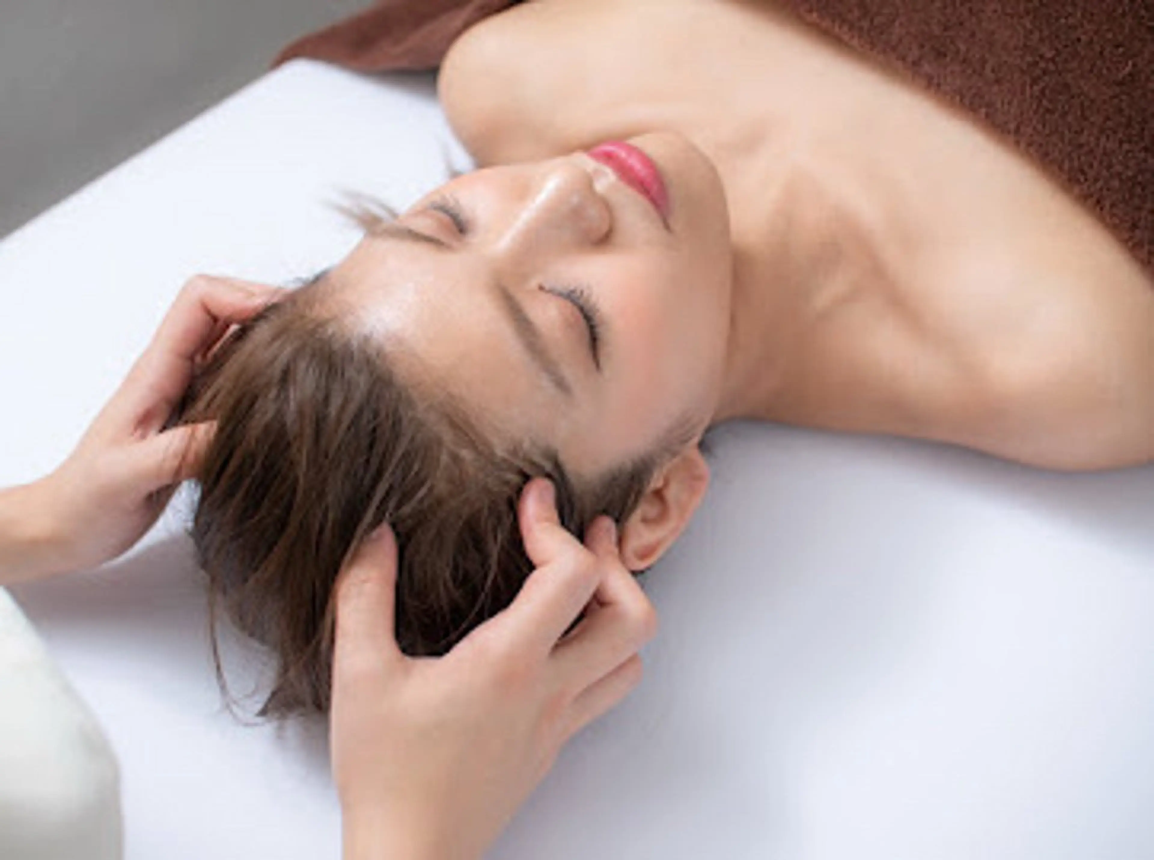 【ヘッドスパ限定メニュー！】小顔効果もあり！心と体をリフレッシュ！　(カウンセリング込み) ※Google口コミ必須の写真