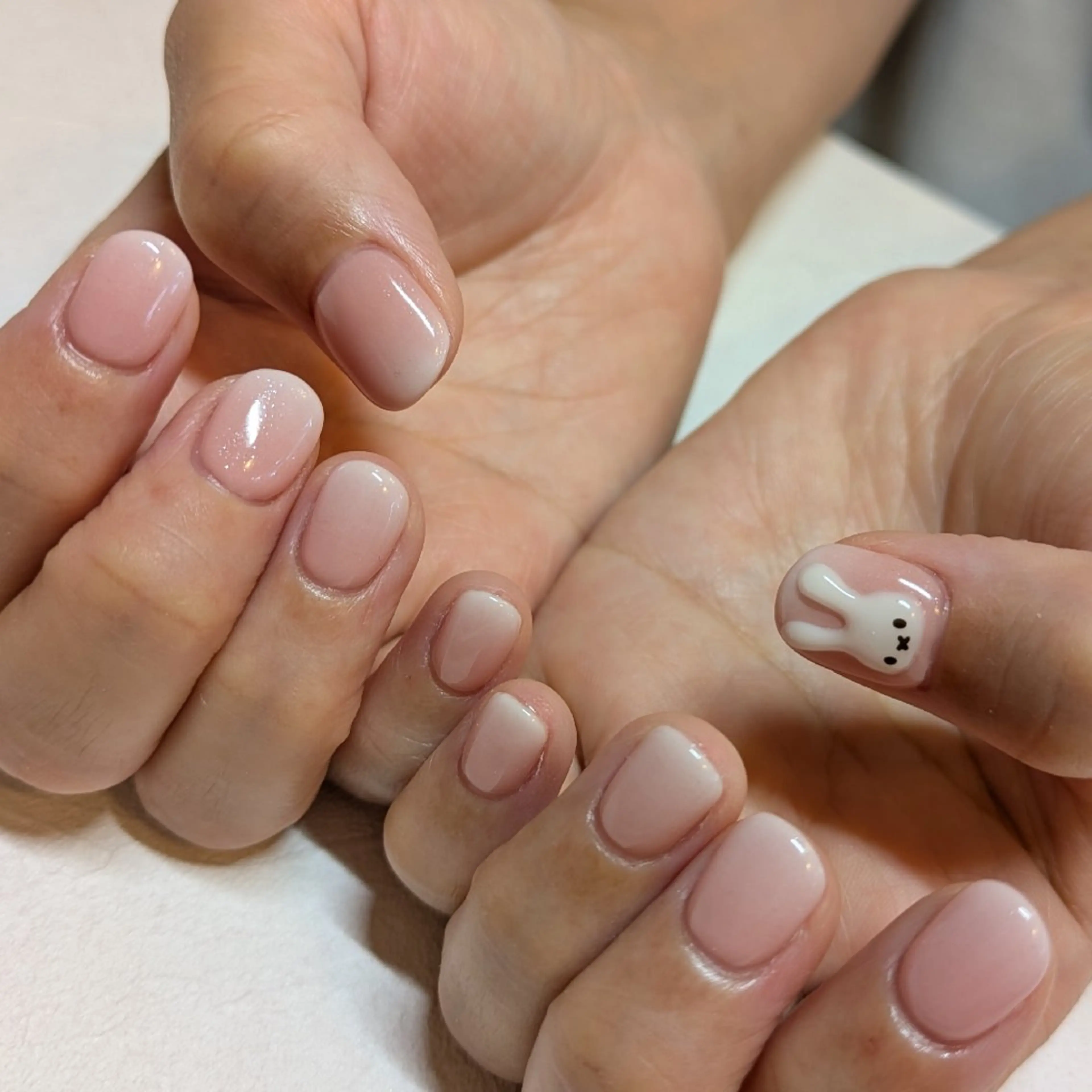 ネイル ジェヌインネイル 河内のネイルデザイン