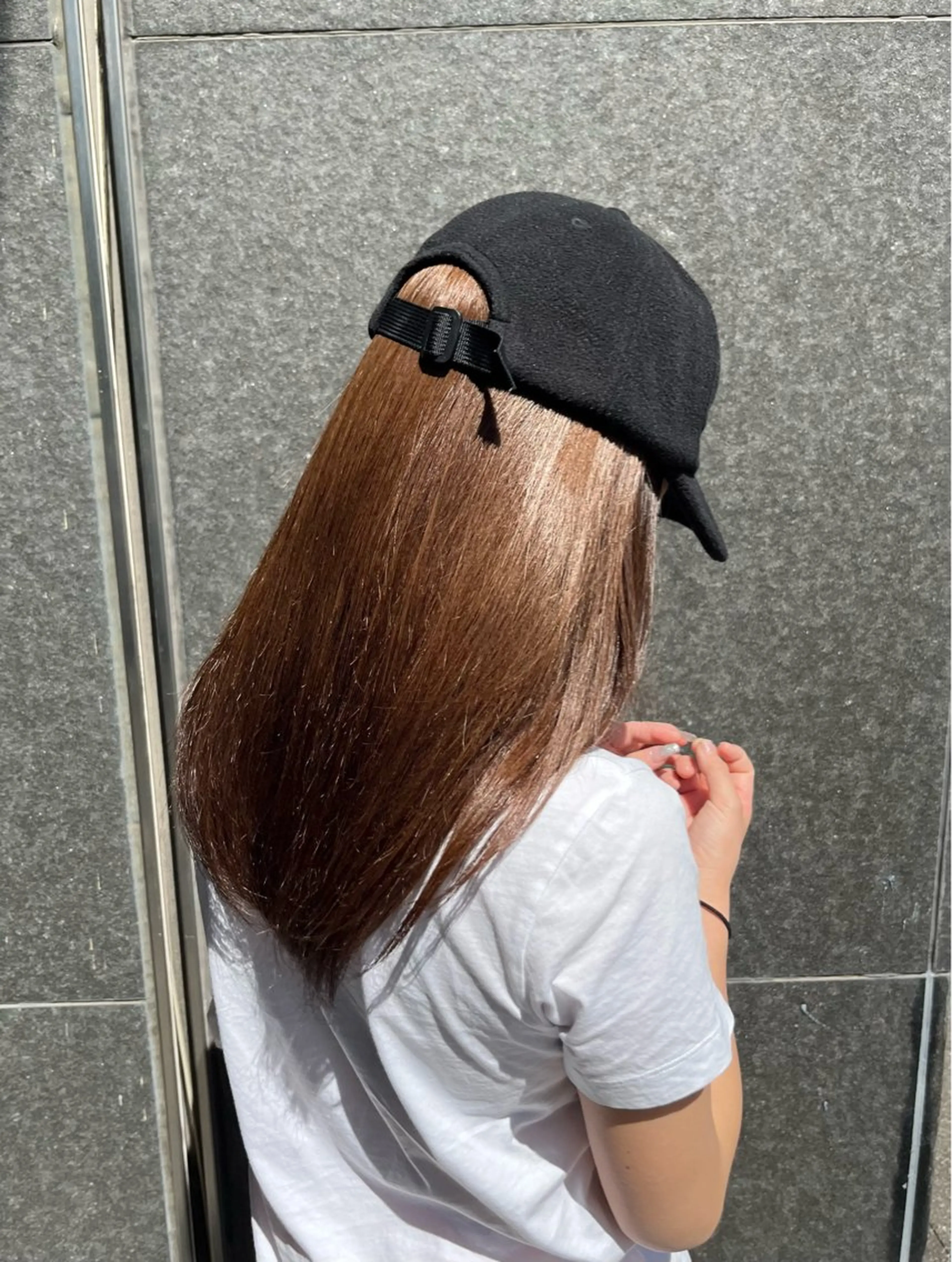 セミロング カラー 大野 桃果のヘアスタイル