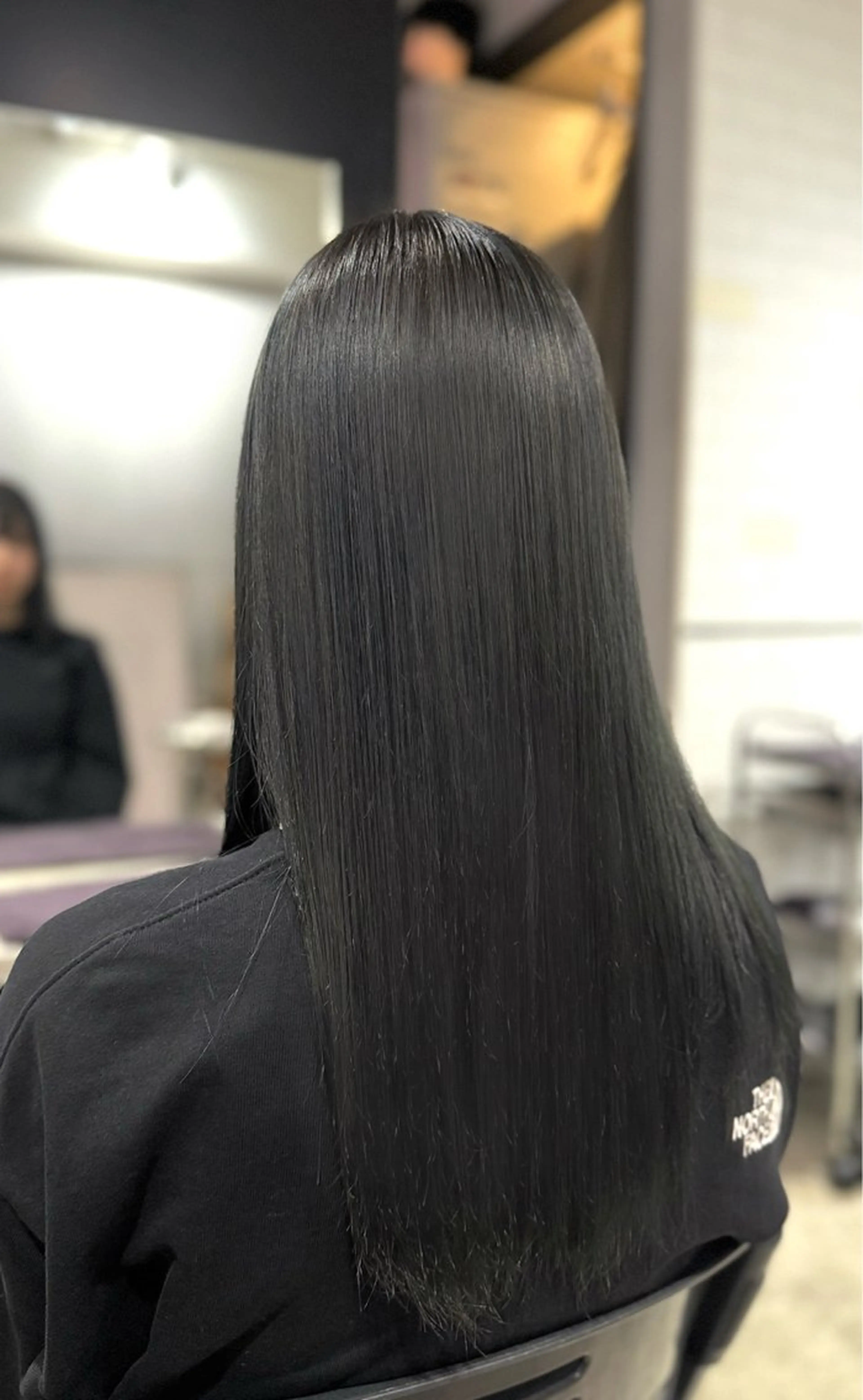 ロング ヘアカラー カワタ リュウセイのヘアスタイル