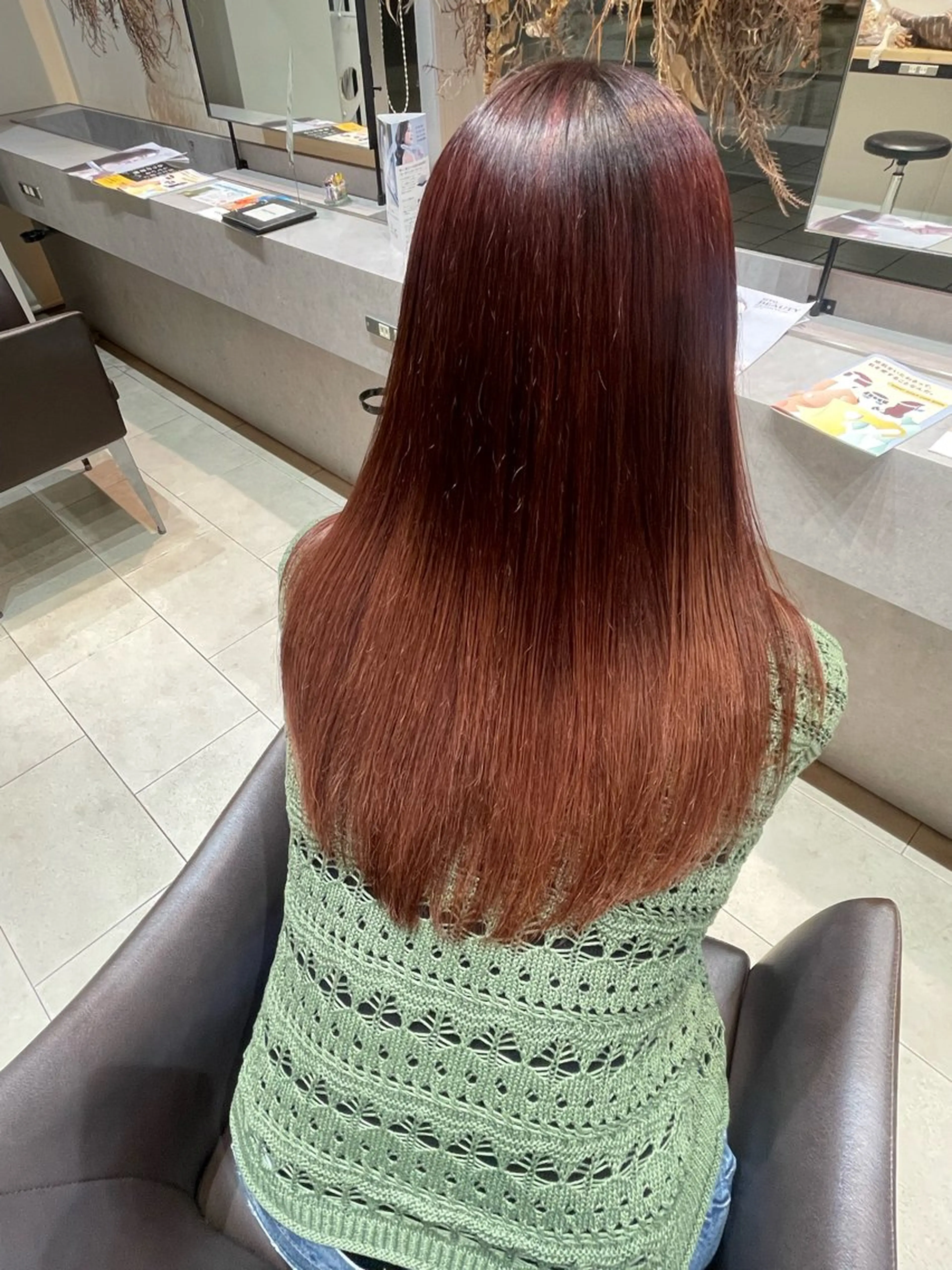 セミロング レイヤーカット /momocaのヘアスタイル