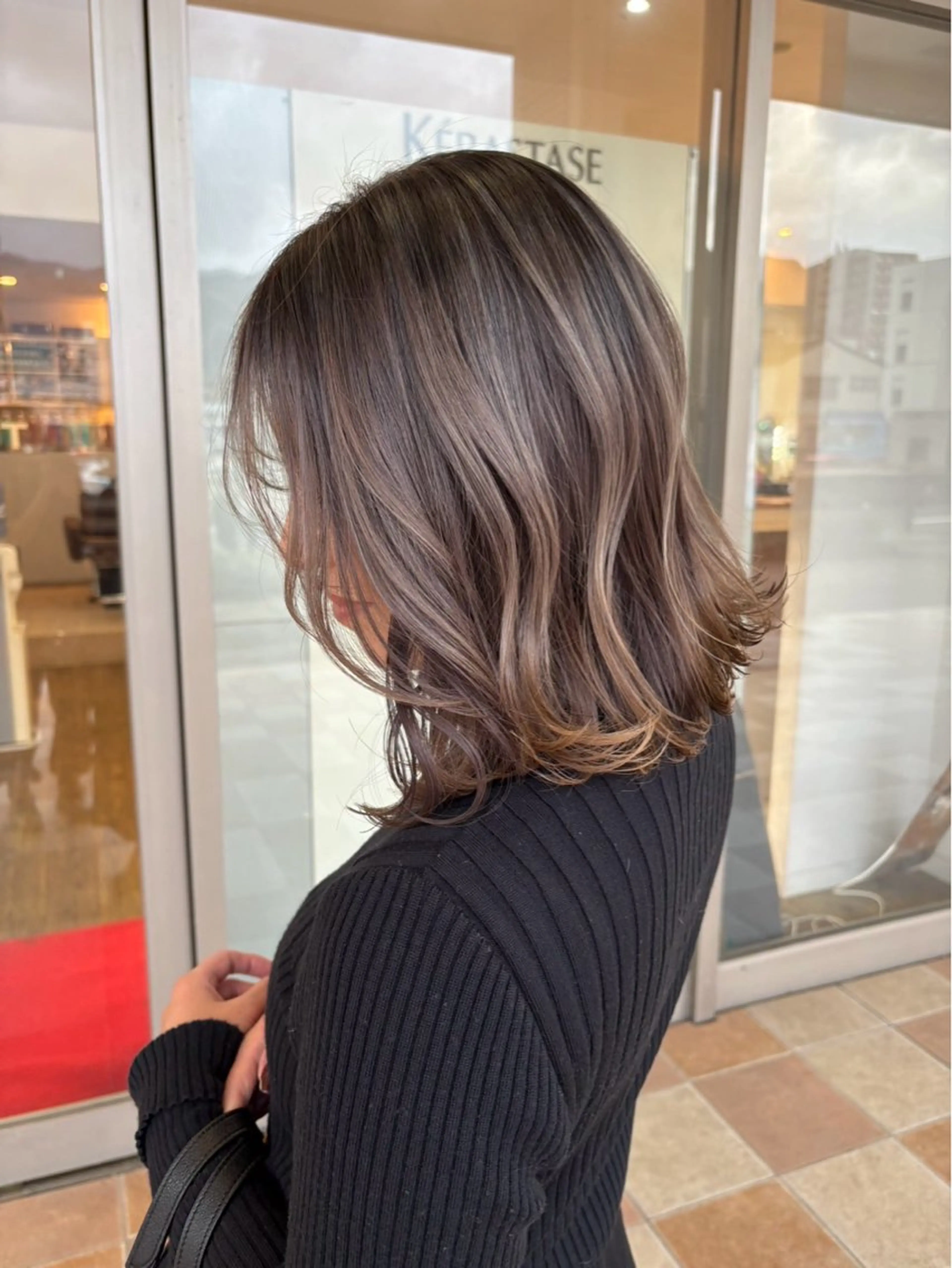 カラー ヘアカラー トリートメント コワファースト別府所属・ブリーチ/透明感 カラー/mizukiのヘアスタイル