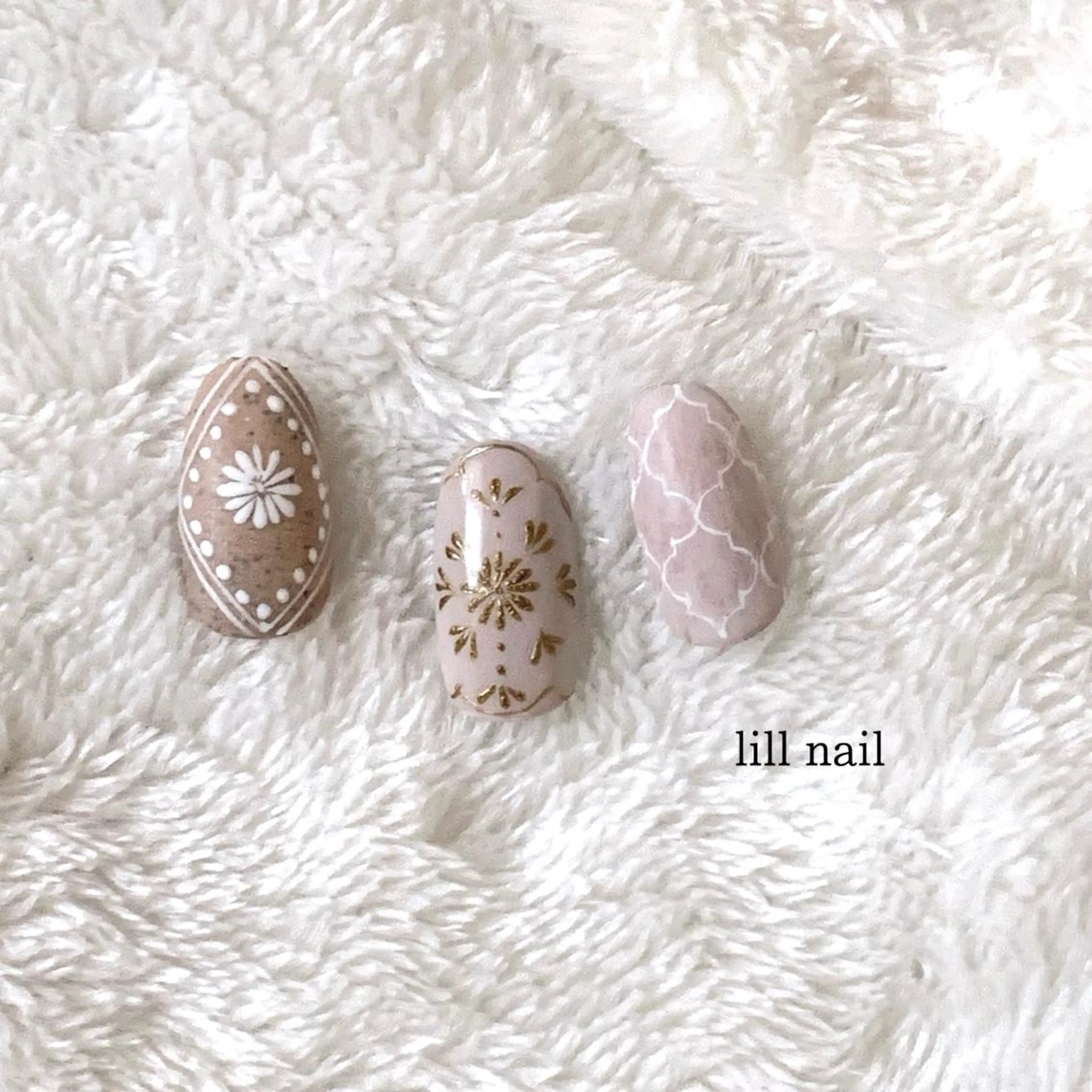 ミディアム pllia beautyのネイルデザイン