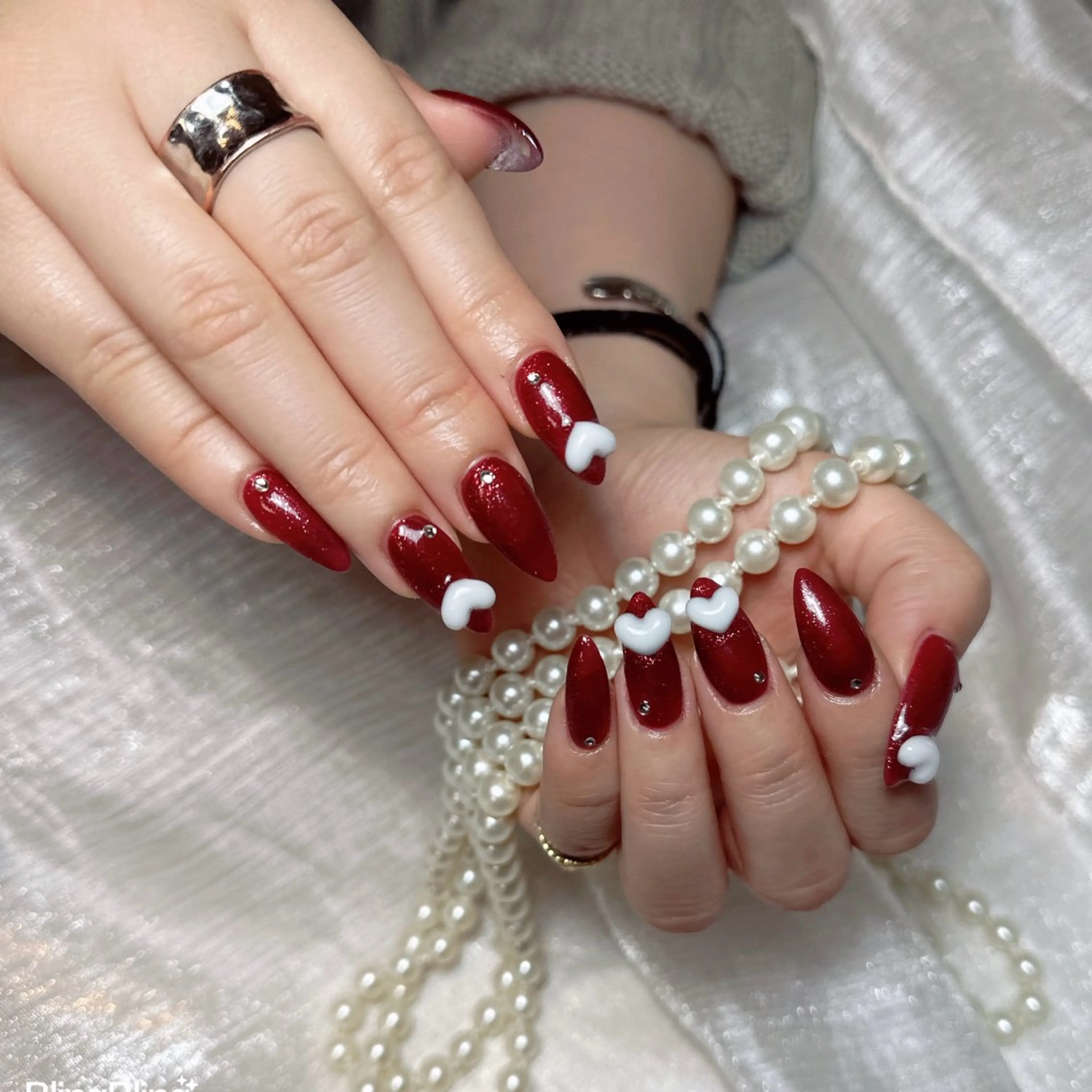 ネイル ハンドネイル Iris  Nail所属・Rosaline 💕💕のネイルデザイン