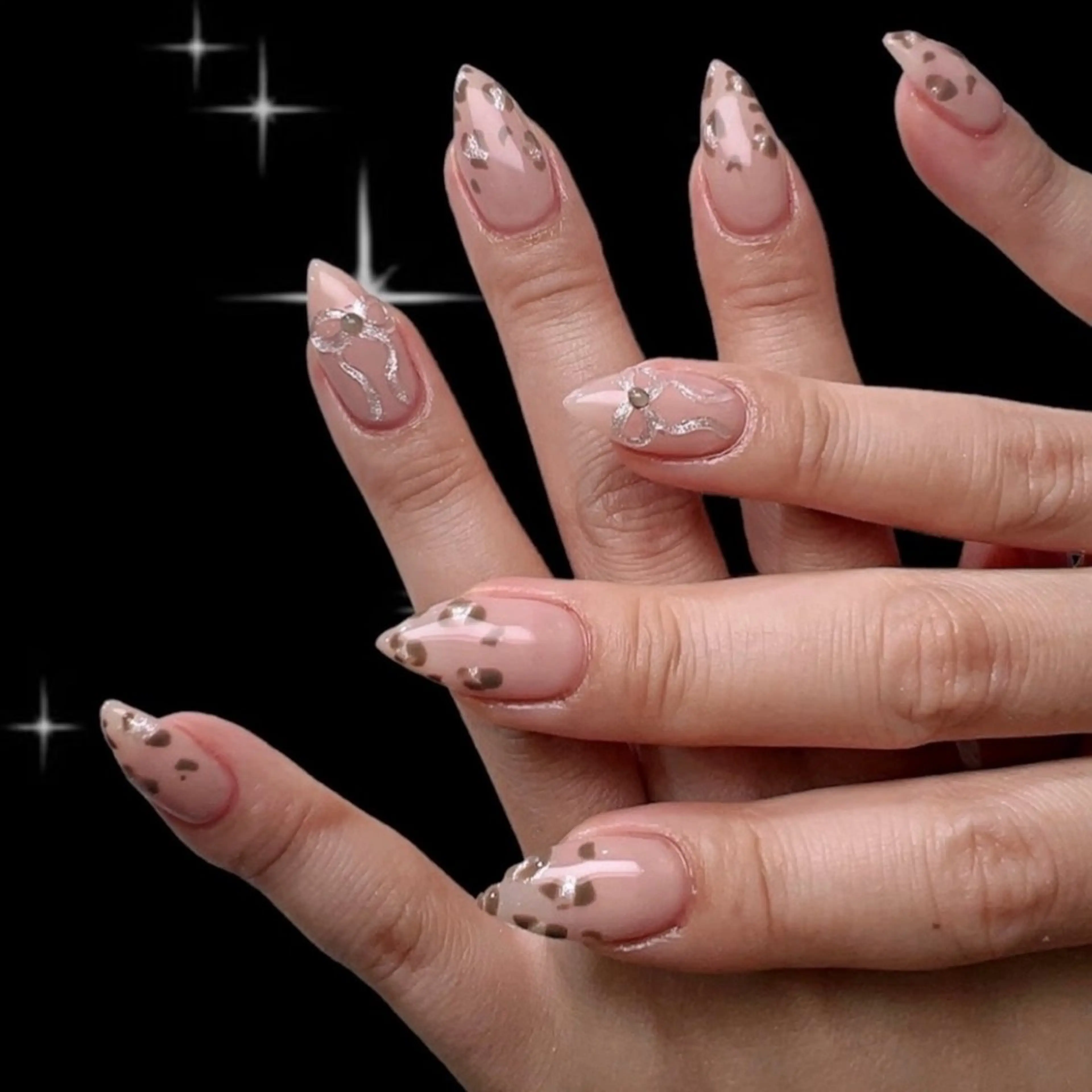 ネイル Bonnal所属・Manamǐ 個性派のネイルデザイン