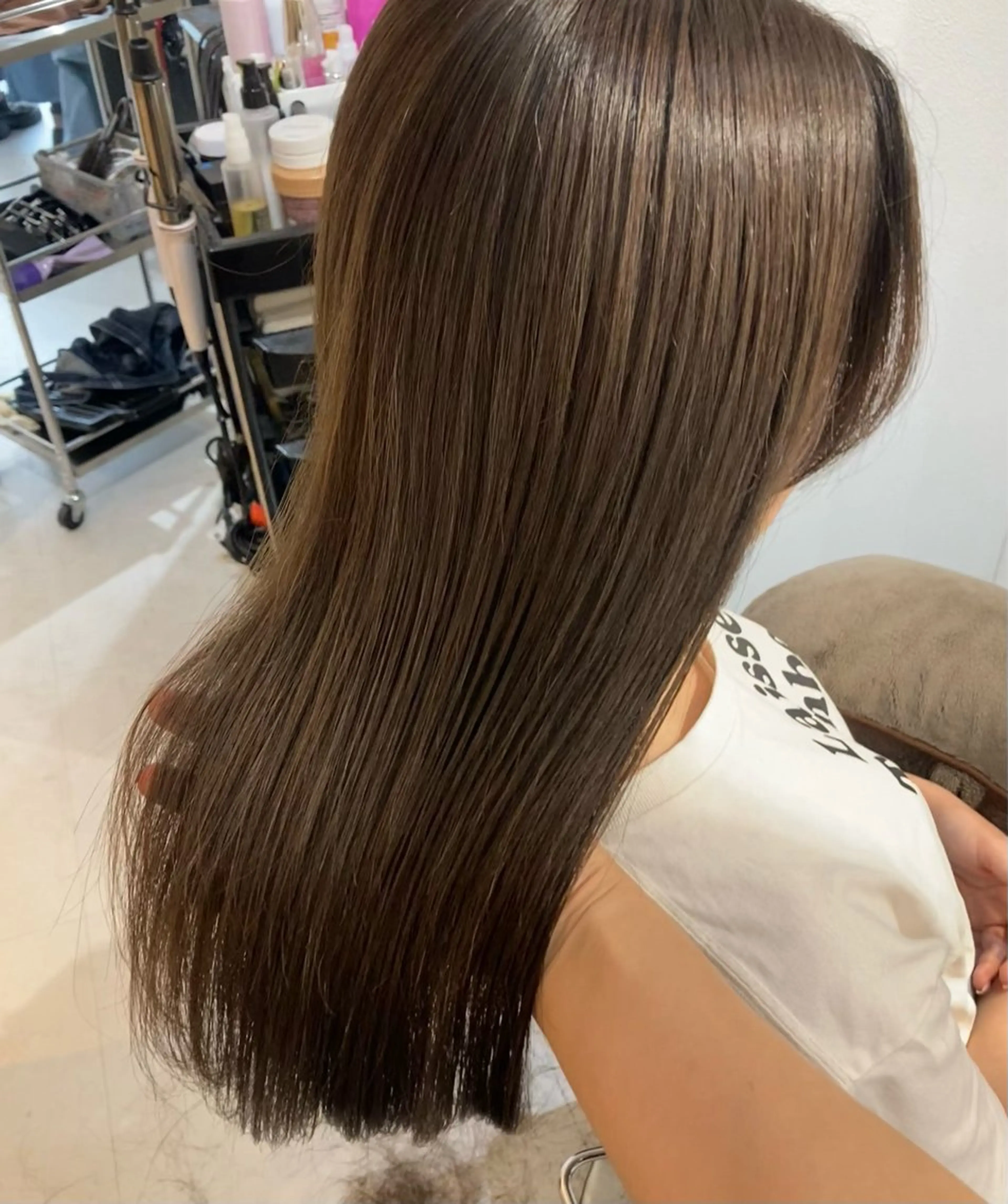 セミロング ✨色持ちの良い艶 カラー✨蟹江真世のヘアスタイル