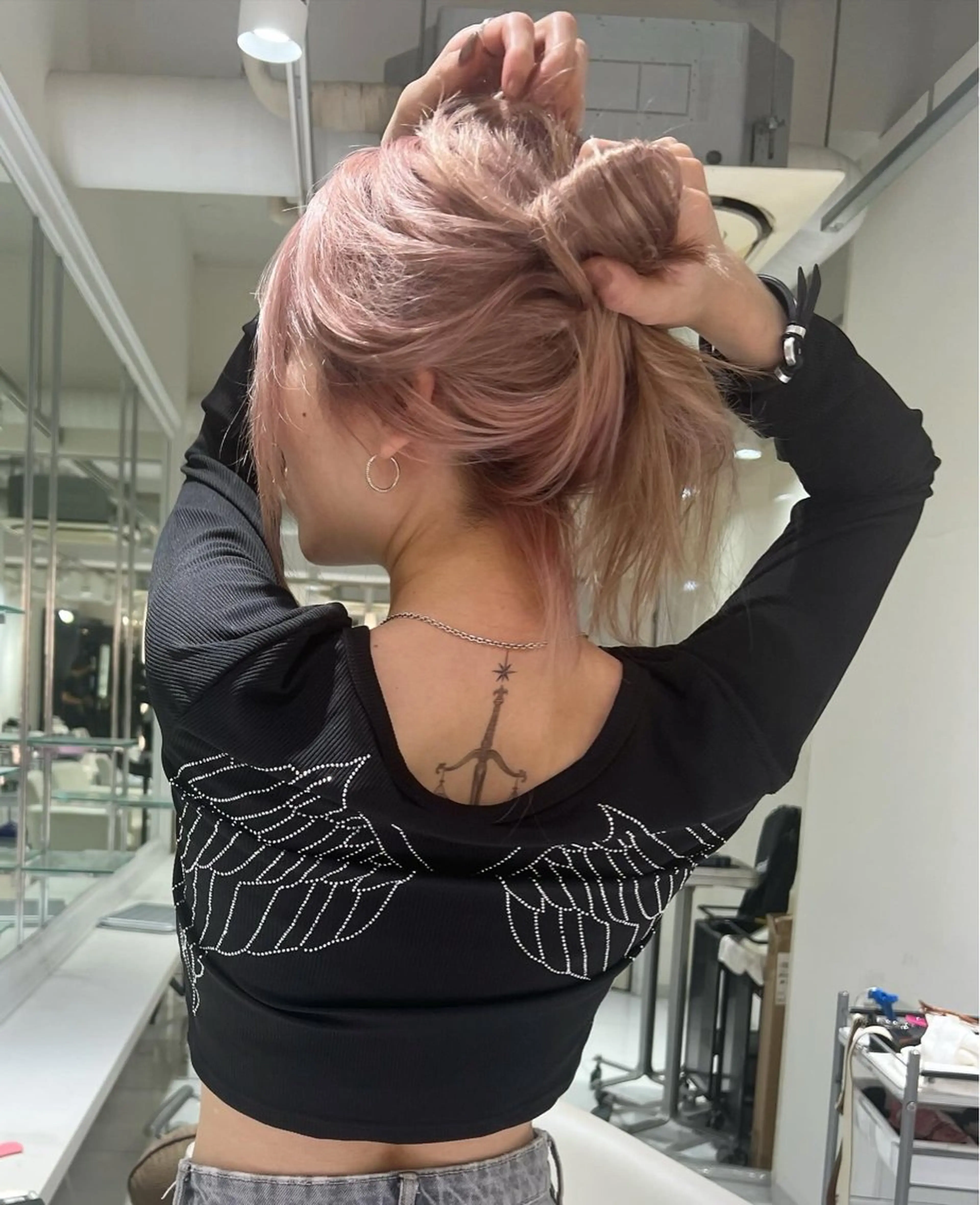 うなじ脱毛の写真