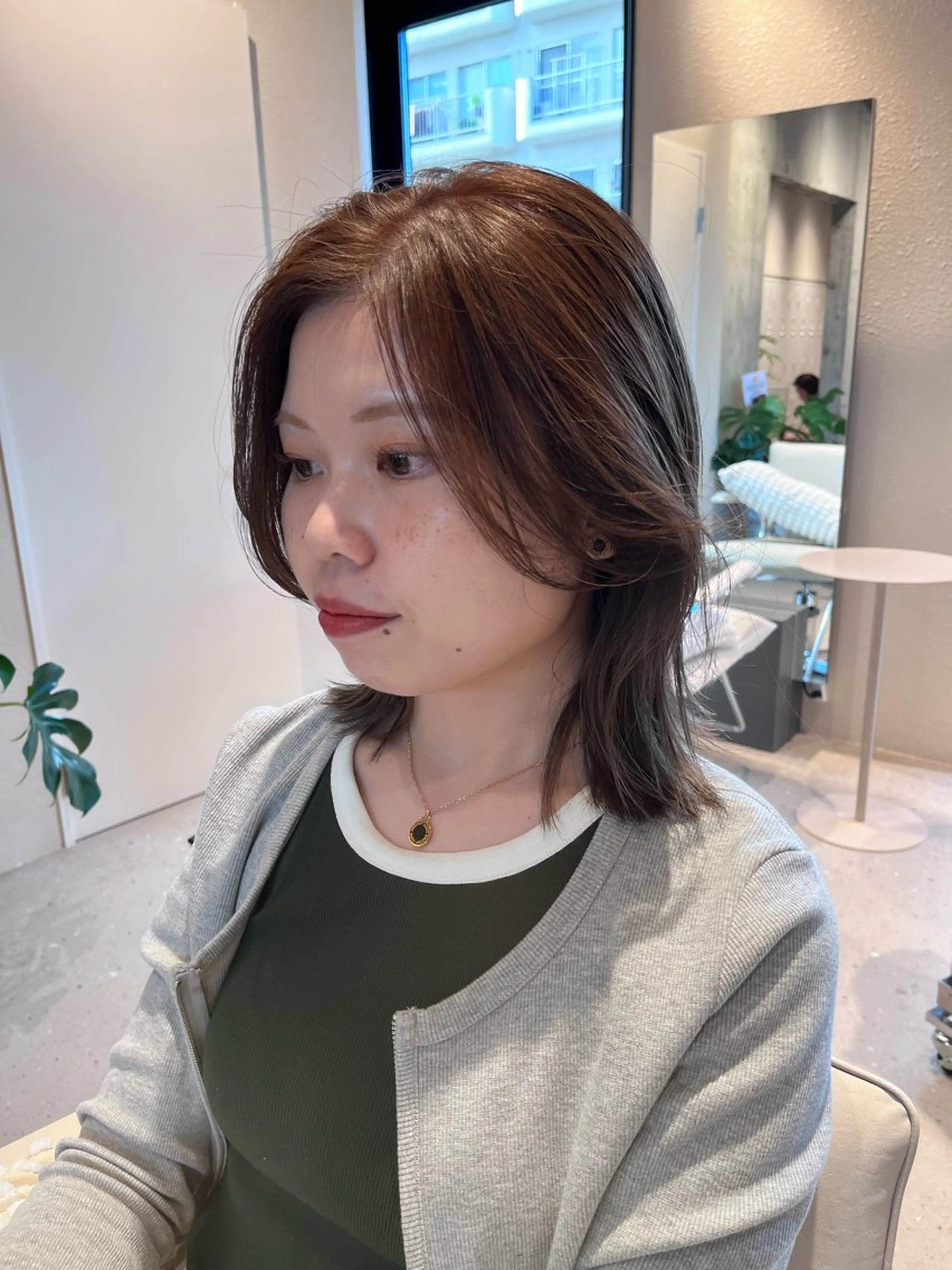 ミディアム カラー 武井　弘希 ブリーチなしカラー✨のヘアスタイル