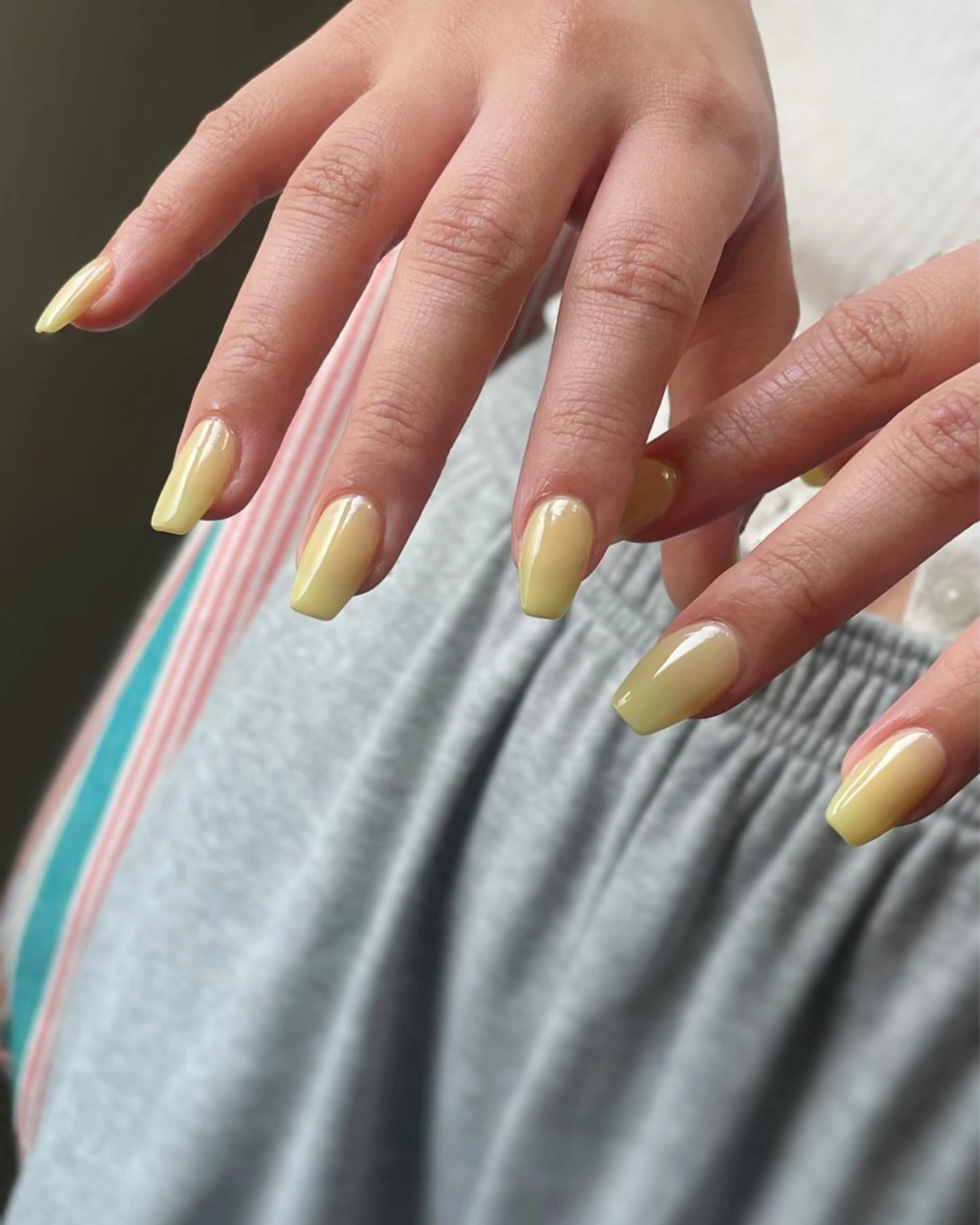 ネイル 黄色 ハンドネイル F room 表参道のネイルデザイン