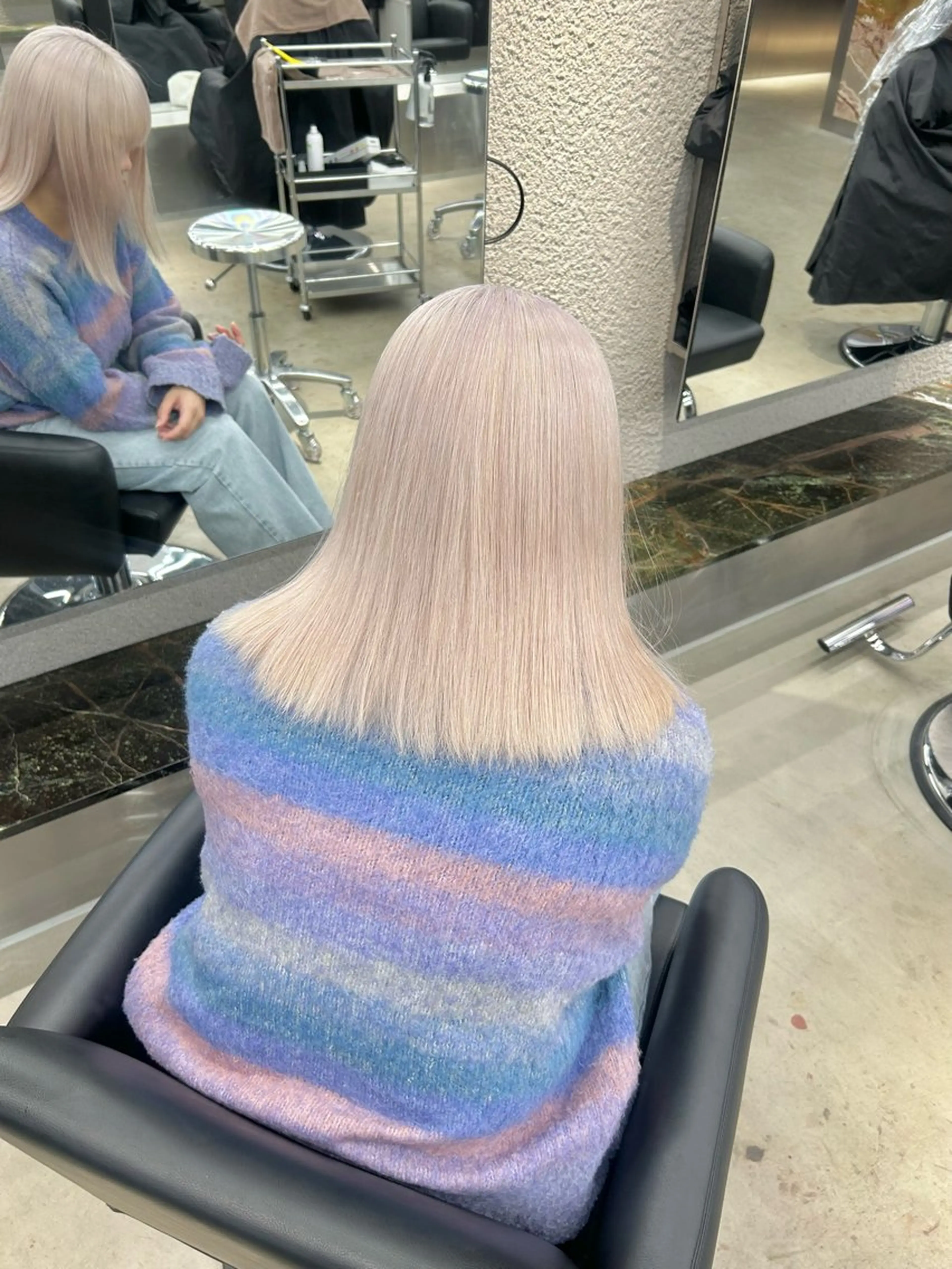 💖憧れのハイトーンに💖3ケアブリーチ+オンカラー‼️ホワイトカラー、ペールトーン、ブロンドはこちら🙆‍♂️の写真