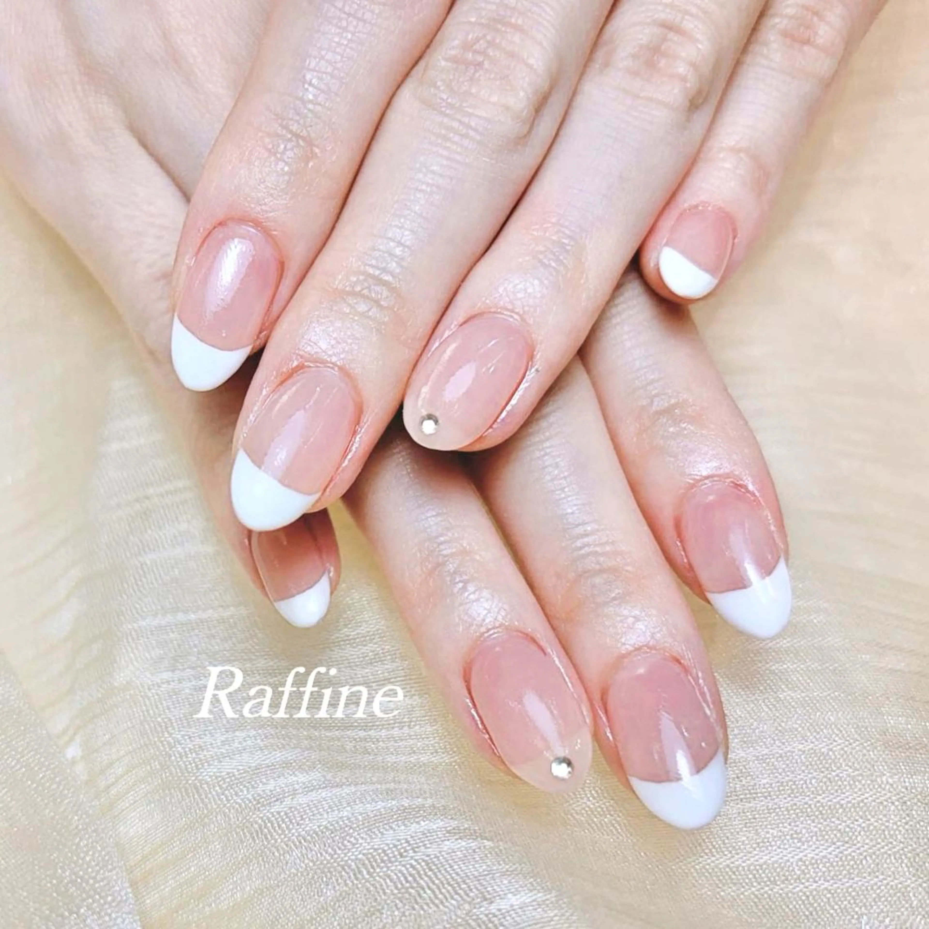 ネイル RAFFINE 月🦋🩵のネイルデザイン