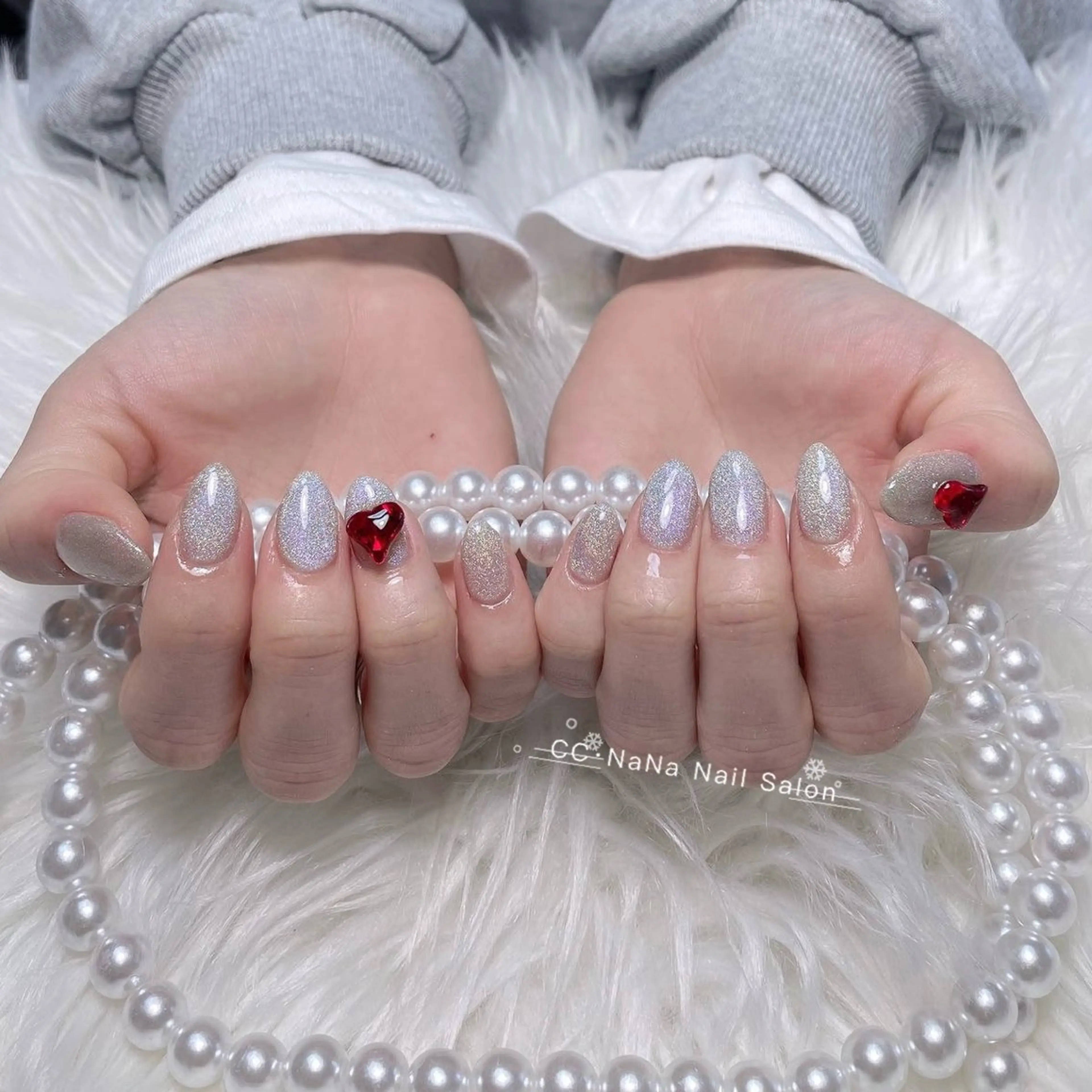 ネイル チークネイル フラッシュネイル ハート キラキラネイル 韓国ネイル ハンドネイル 💎CC・NaNa 韓国風ネイル🌙Cのネイルデザイン