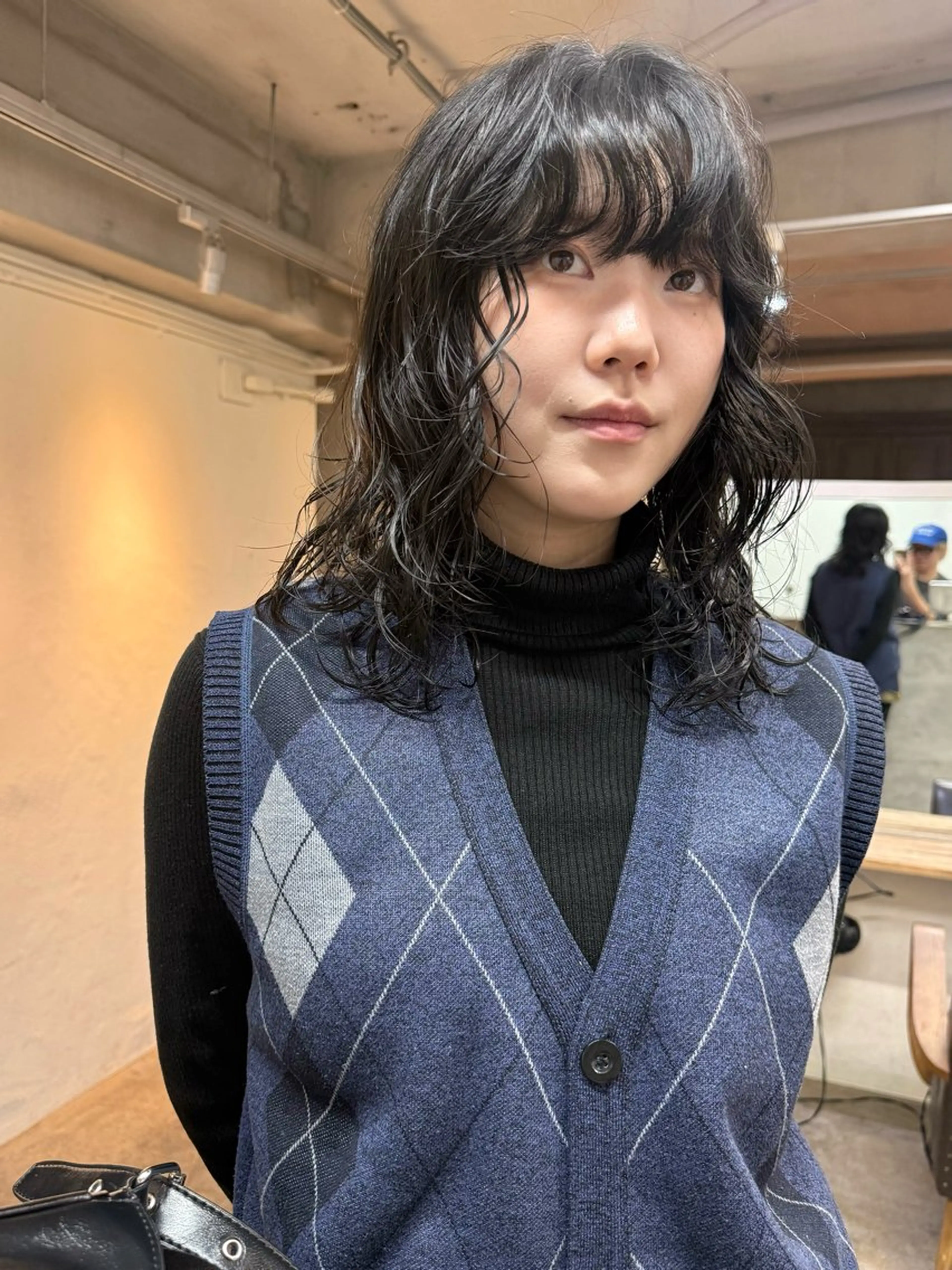 セミロング カラー パーマ セミロングパーマ レイヤーカット カット ヘアカラー パーマ トリートメント 森貴裕/ベージュ/ パーマ/オリーブのヘアスタイル