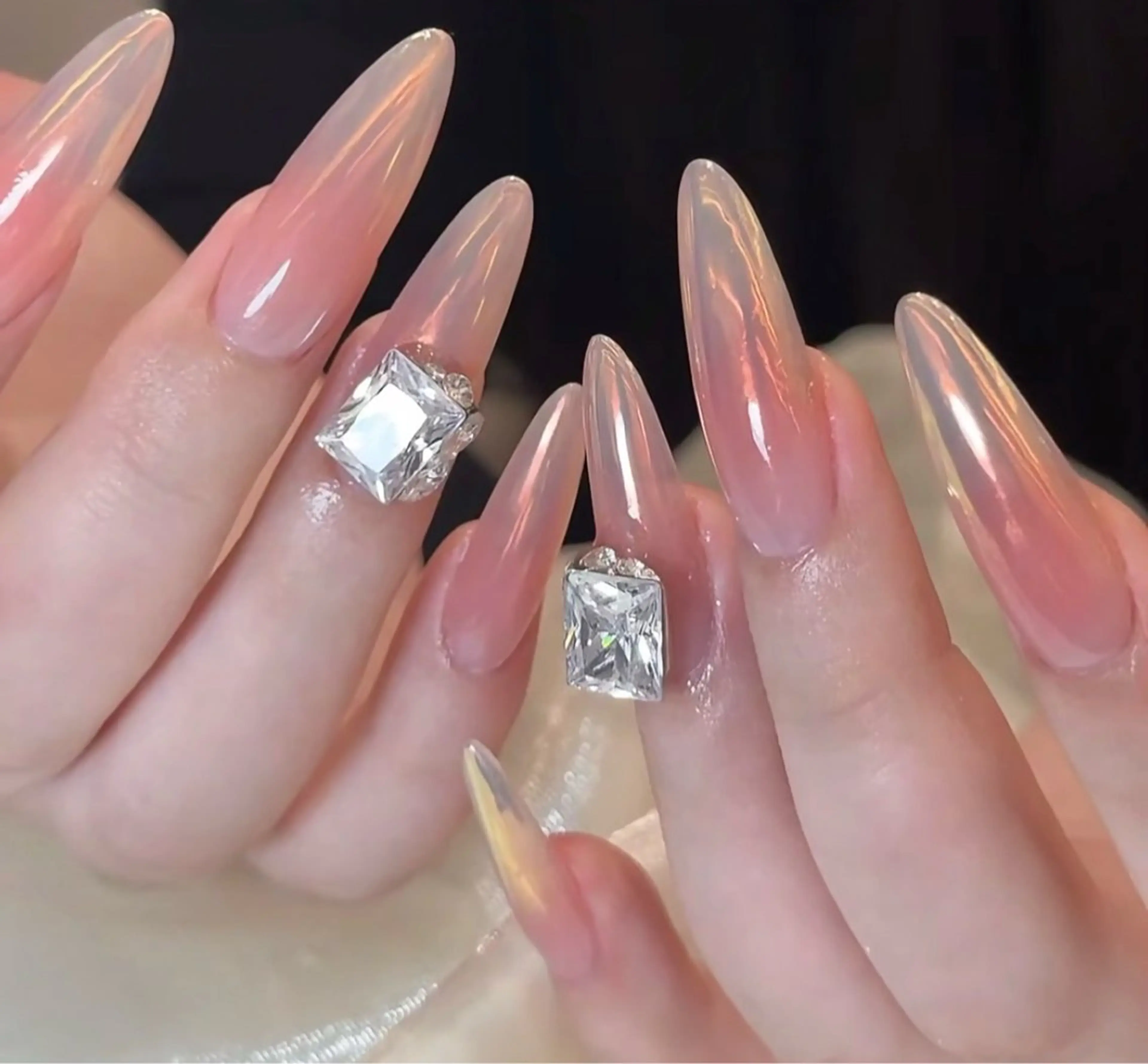 ネイル F+nail所属・moka .nailのネイルデザイン