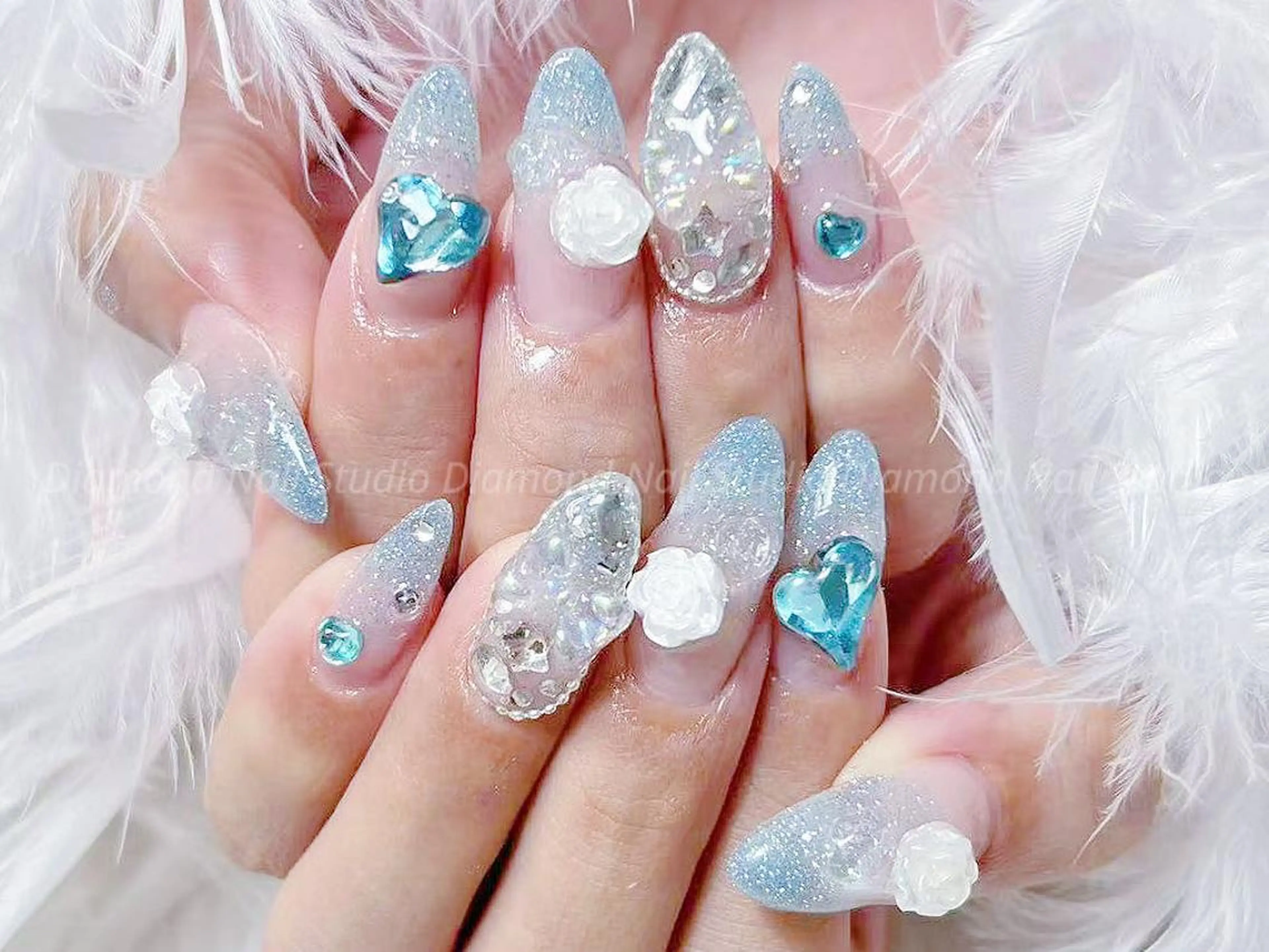 ネイル アートネイル オーロラネイル ガーリー キラキラネイル 韓国ネイル ハンドネイル DIAMOND Nail🍒のネイルデザイン