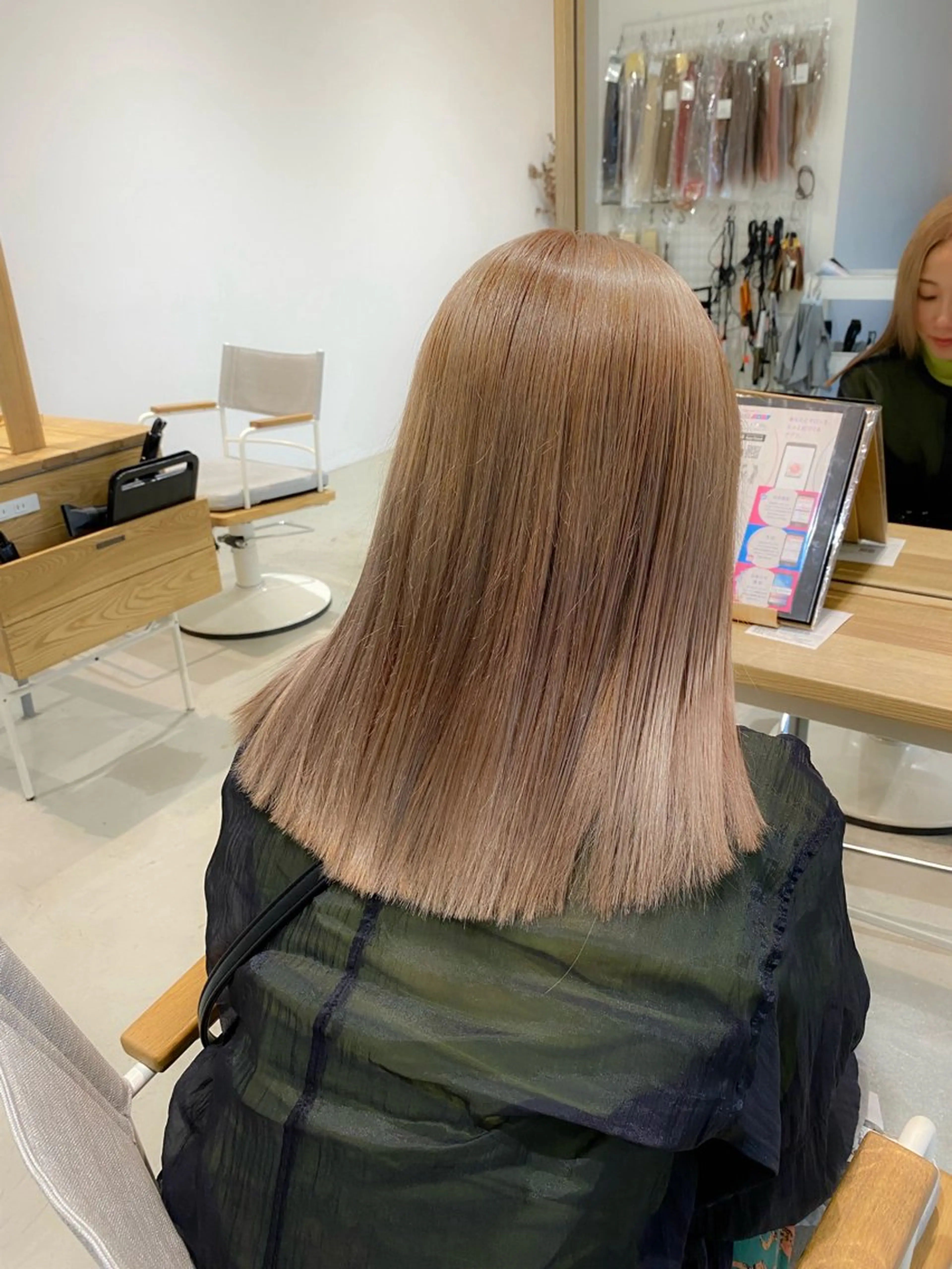 ミディアム カラー yate'/ Wカラー/小出捷也のヘアスタイル