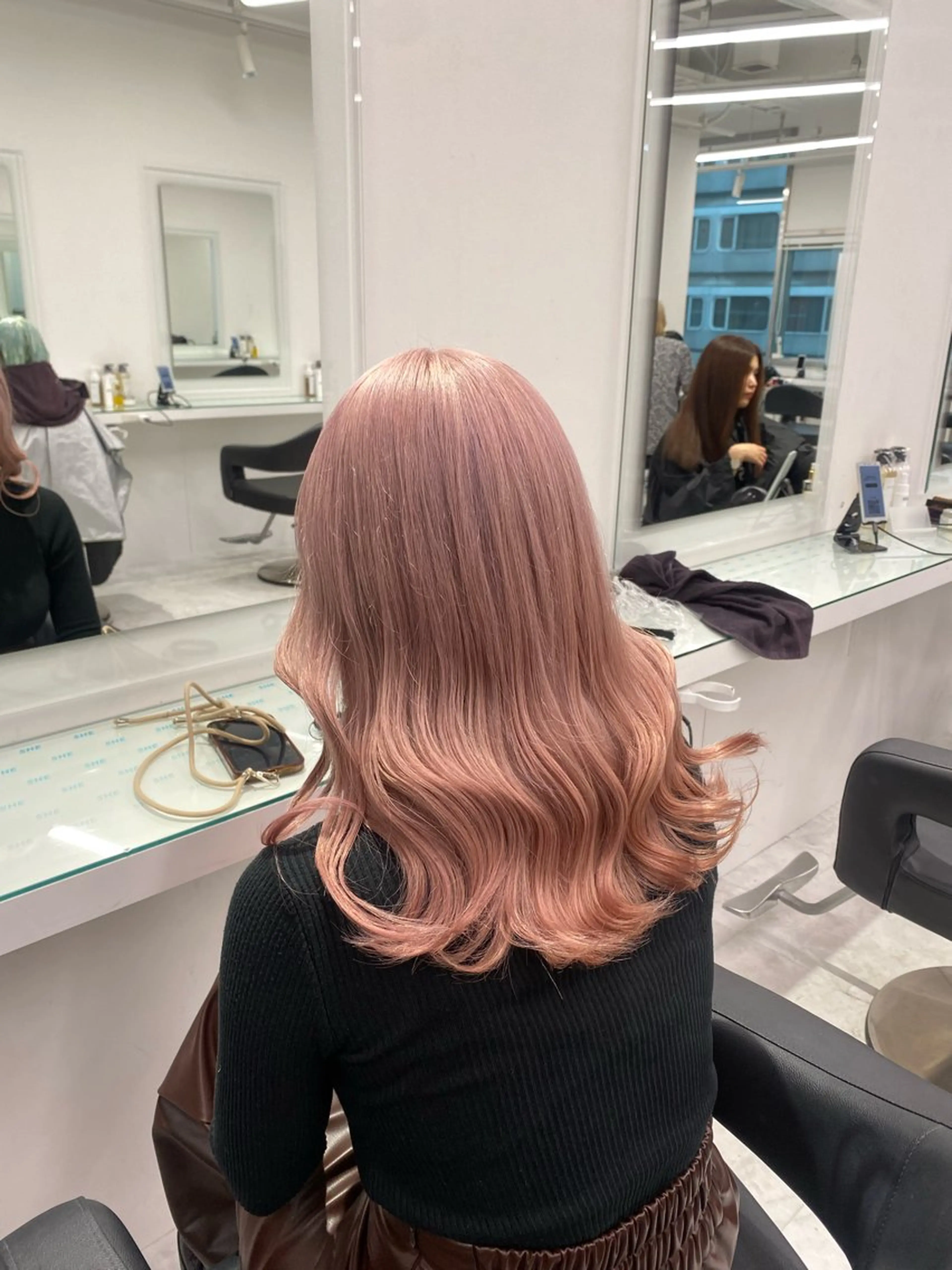 ロング カラー ヘアアレンジ ヘアカラー トリートメント ヘッドスパ ヘアセット 透け上品ハイトーン 職人ゆうと🤍のヘアスタイル