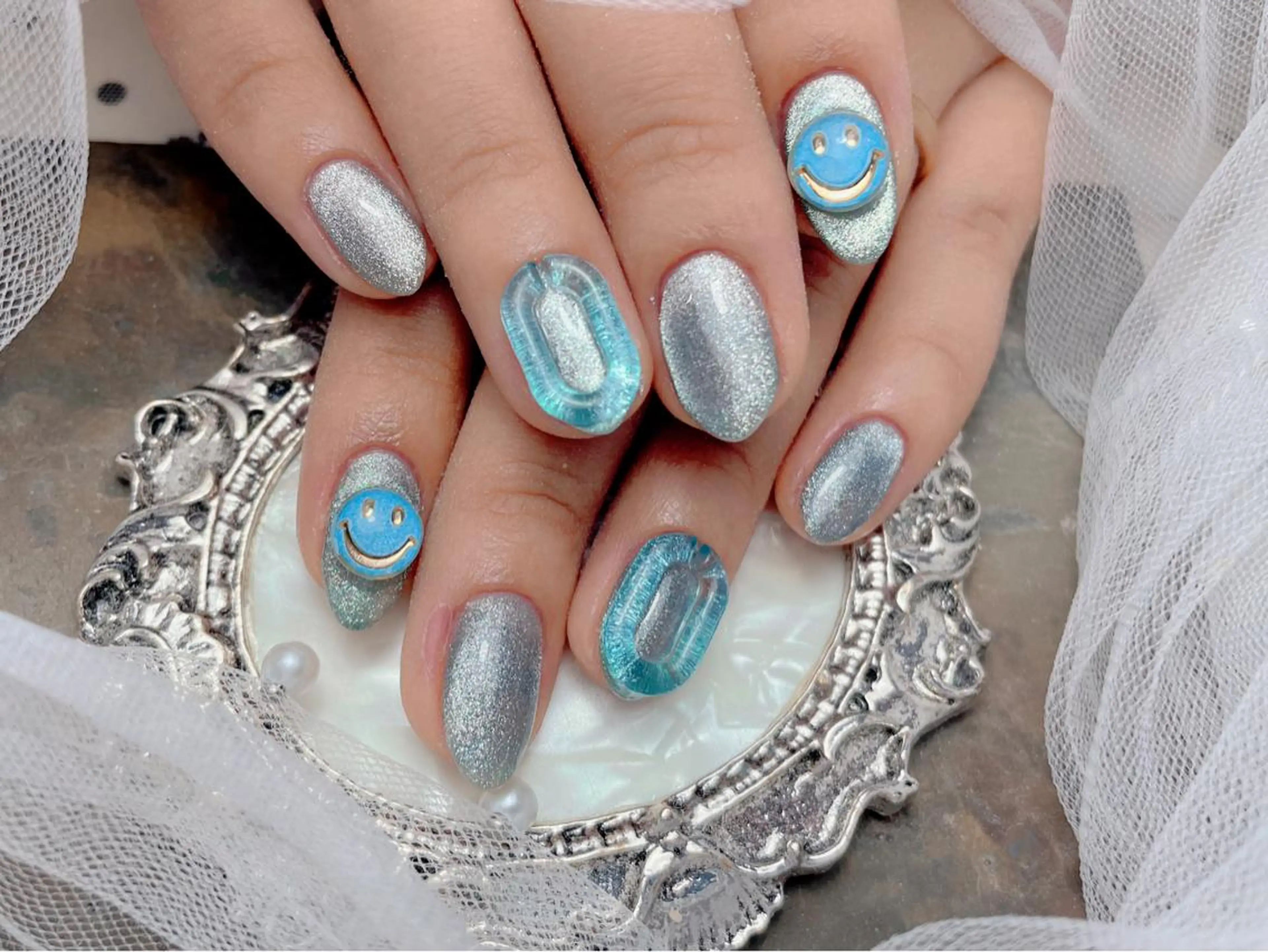 ネイル ハンドネイル マジックミラー所属・マジック ミラーのネイルデザイン