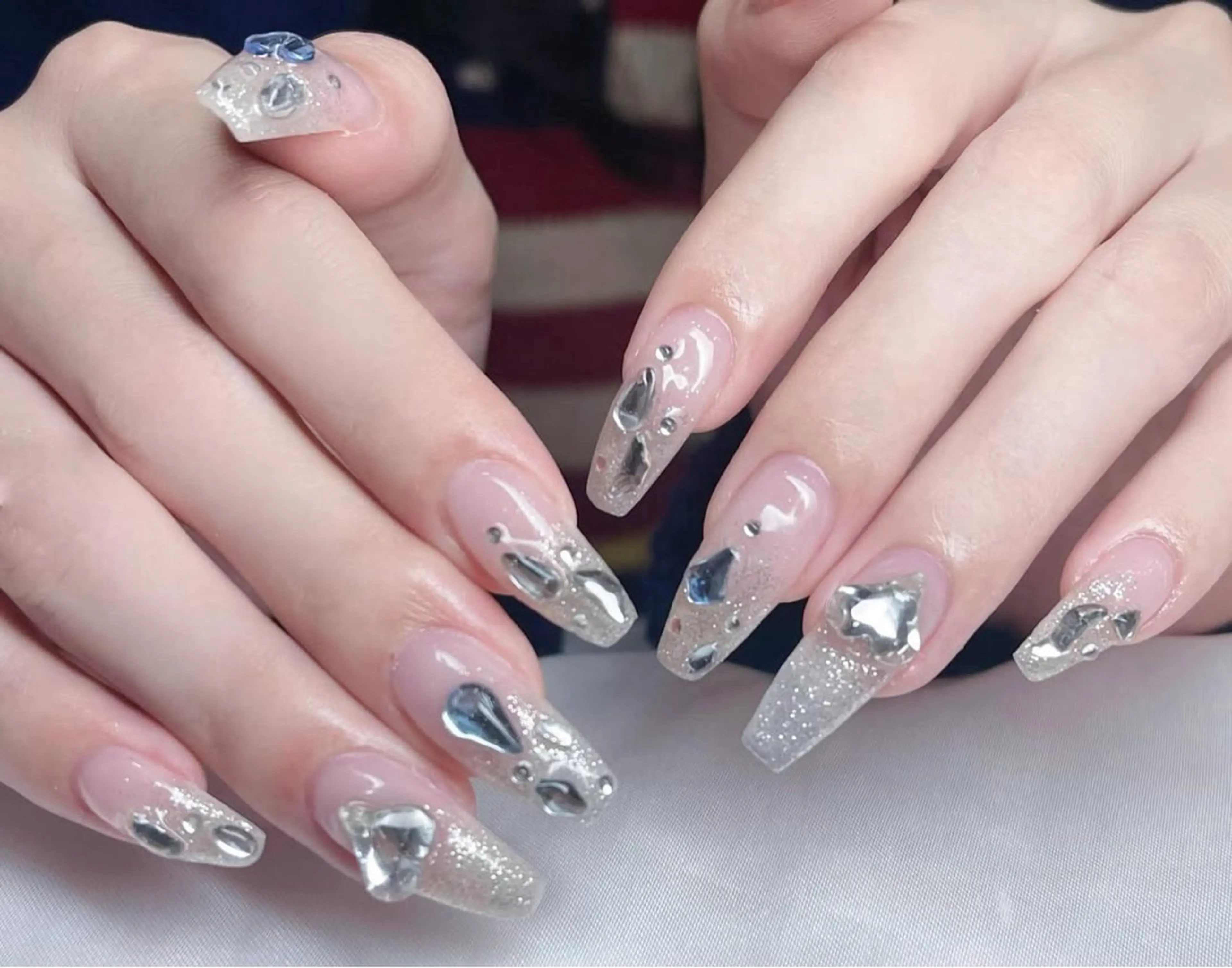 「新規オフ無料🆓」🌈長さ出し＋ワンカラー＋2本埋め尽くしの写真